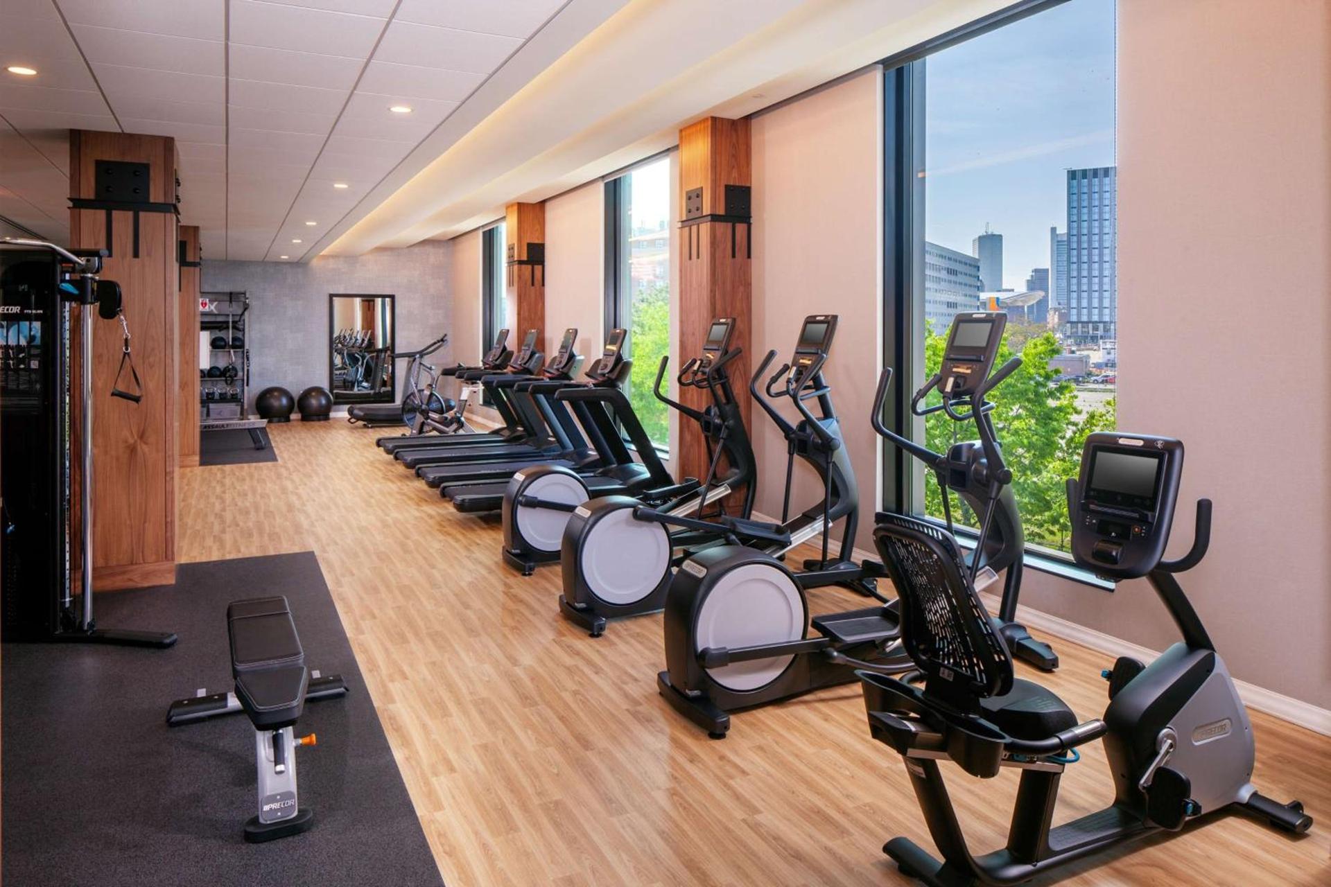 Hampton by Hilton at the Boston Seaport District photo 16