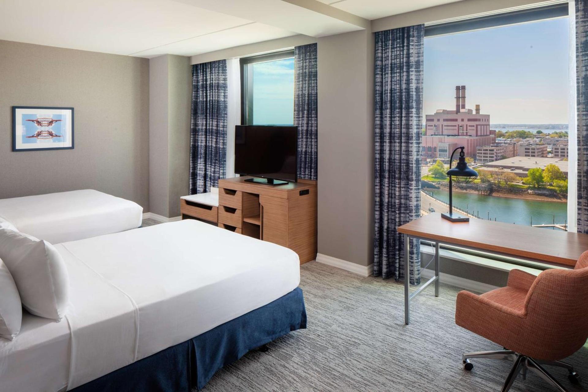 Hampton by Hilton at the Boston Seaport District photo 23