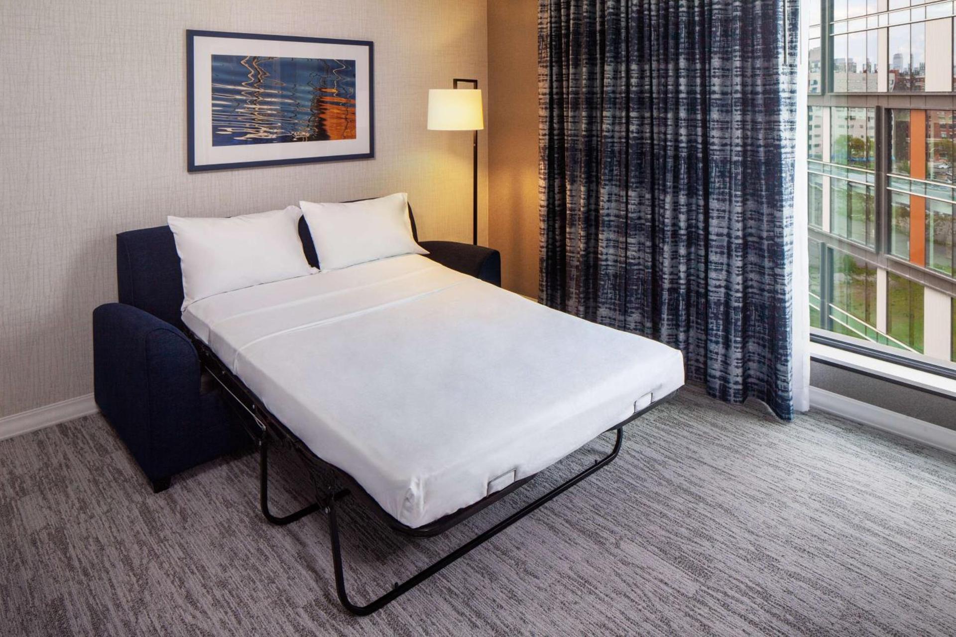 Hampton by Hilton at the Boston Seaport District photo 21