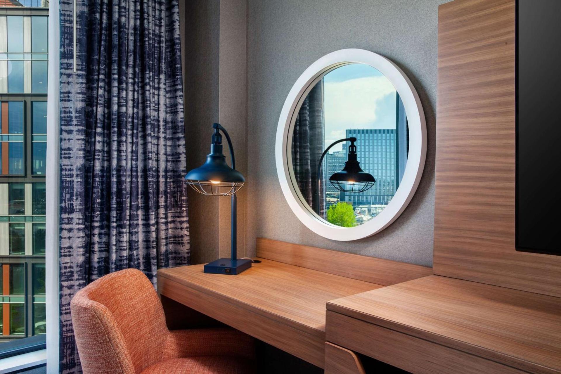 Hampton by Hilton at the Boston Seaport District photo 27