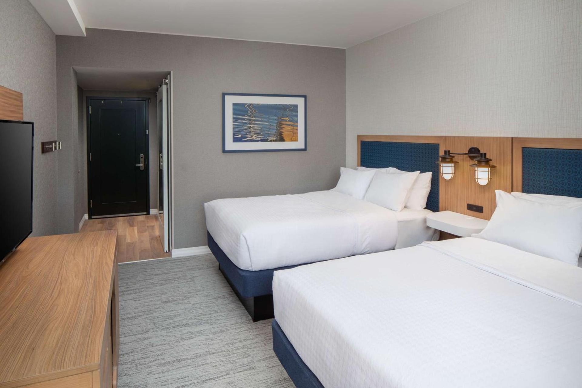 Hampton by Hilton at the Boston Seaport District photo 45
