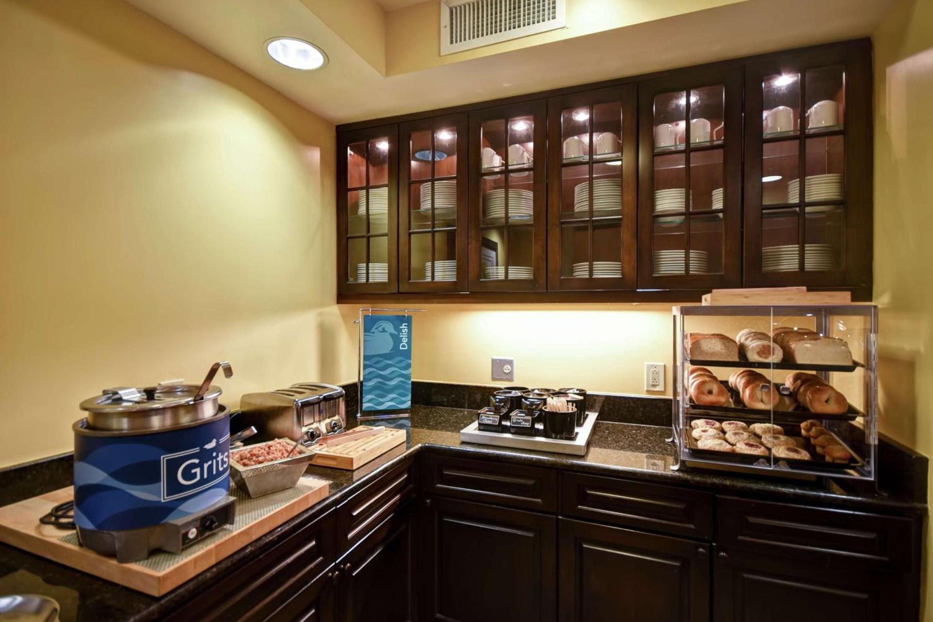 Homewood Suites by Hilton Charleston Airport/Convention Center photo 13