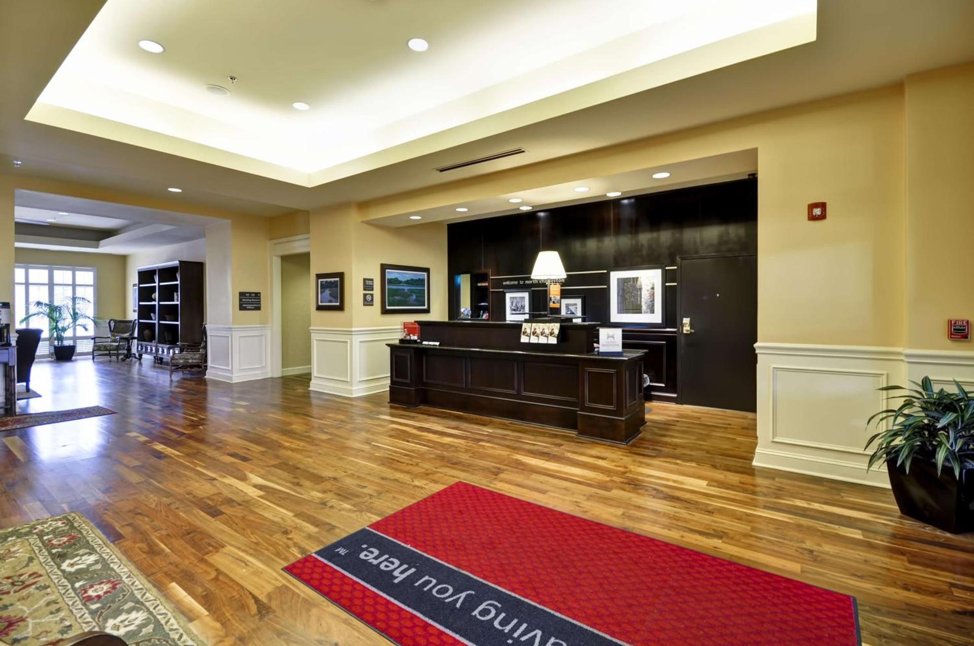 Hampton Inn & Suites North Charleston-University Boulevard photo 5