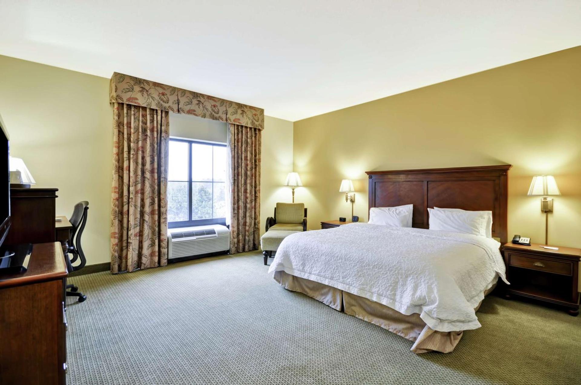 Hampton Inn & Suites North Charleston-University Boulevard photo 16