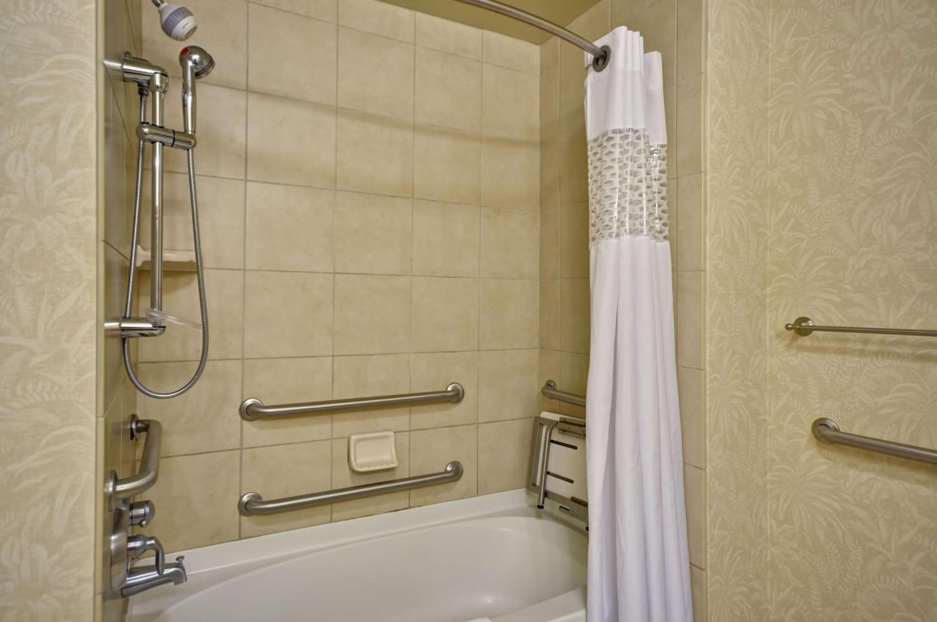 Hampton Inn & Suites North Charleston-University Boulevard photo 22