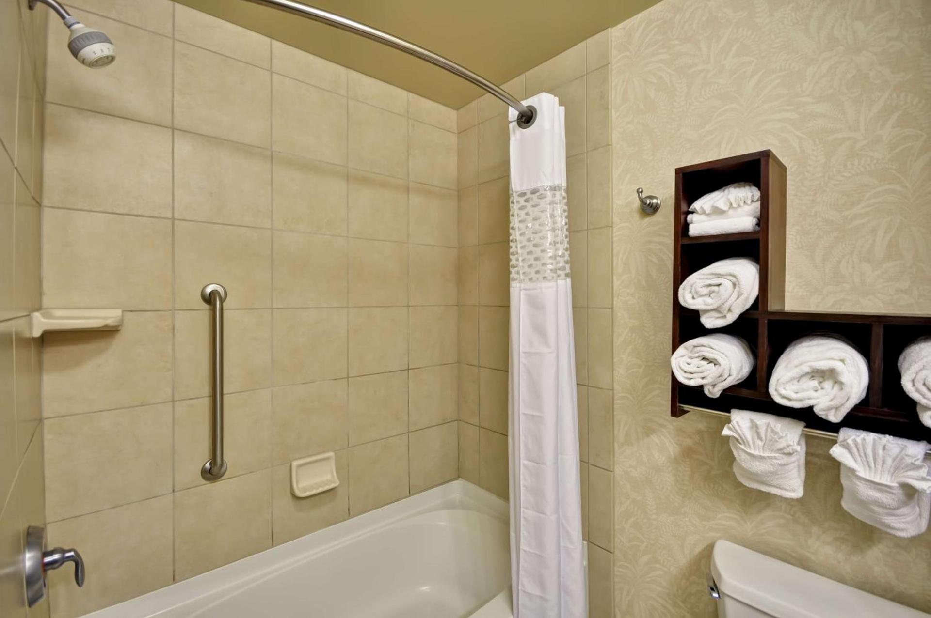 Hampton Inn & Suites North Charleston-University Boulevard photo 30