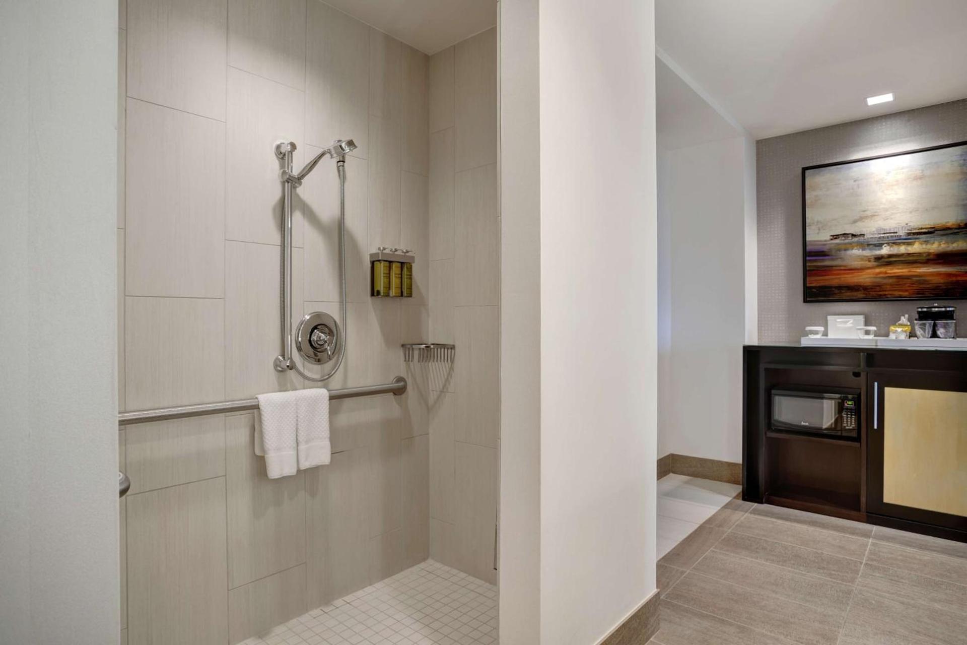 Hilton Dallas/Plano Granite Park photo 60