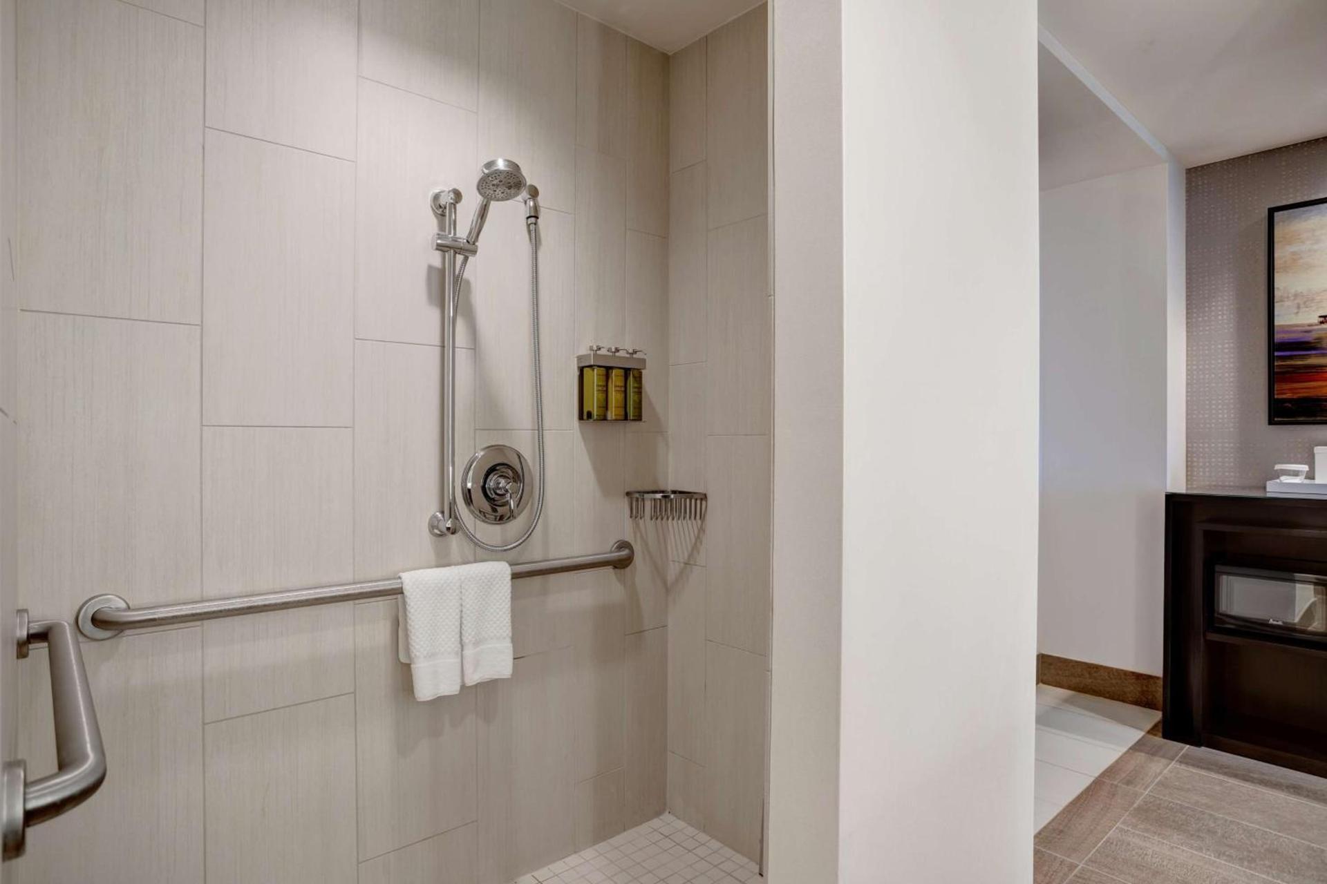 Hilton Dallas/Plano Granite Park photo 62