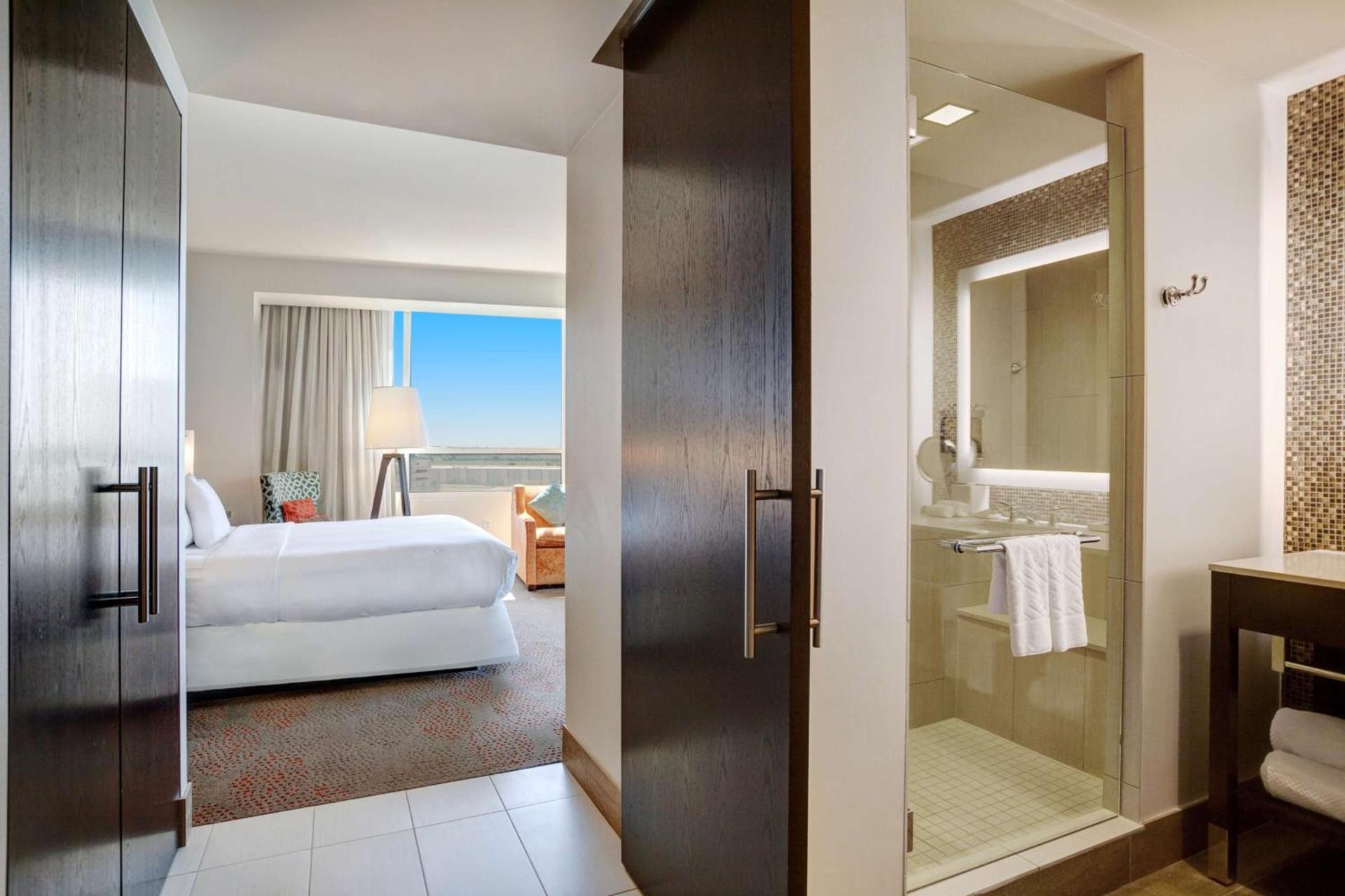 Hilton Dallas/Plano Granite Park photo 8