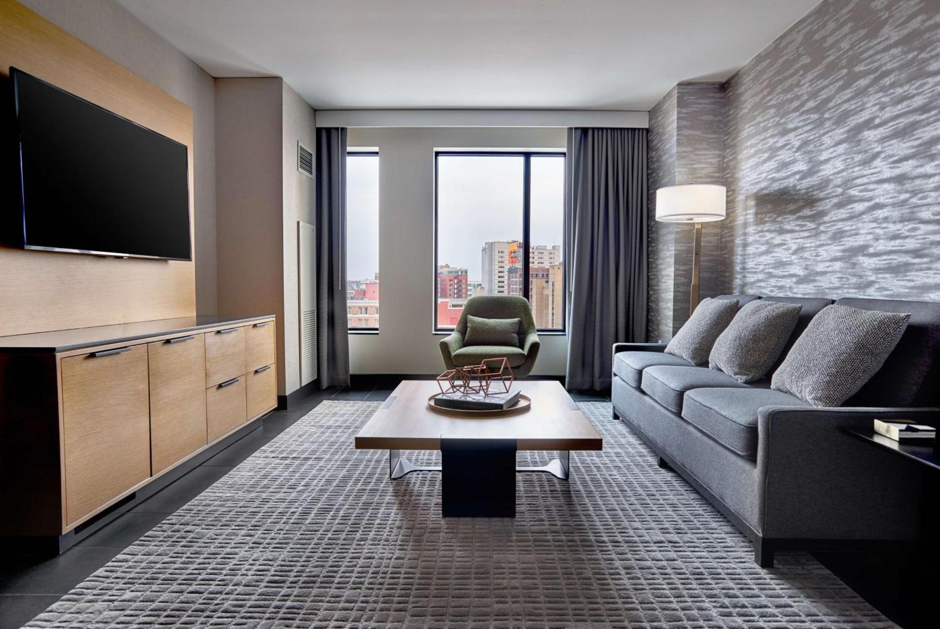 Hilton Des Moines Downtown photo 54