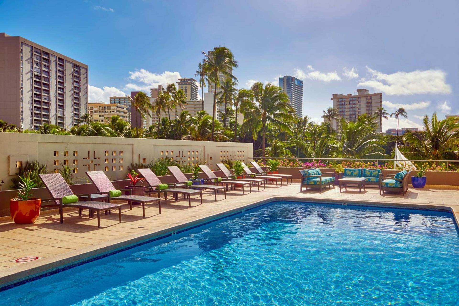 DoubleTree by Hilton Alana - Waikiki Beach photo 4