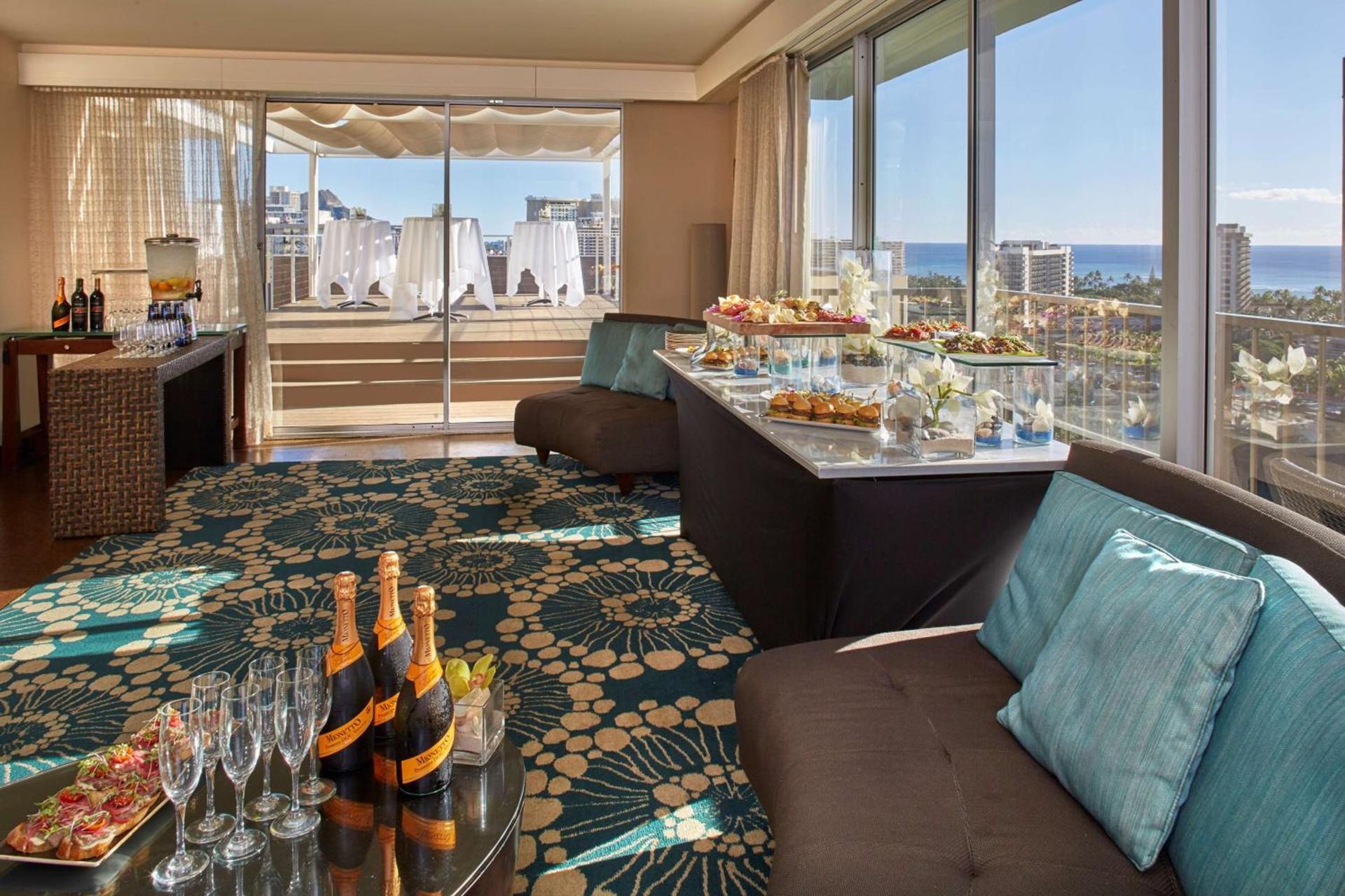DoubleTree by Hilton Alana - Waikiki Beach photo 46