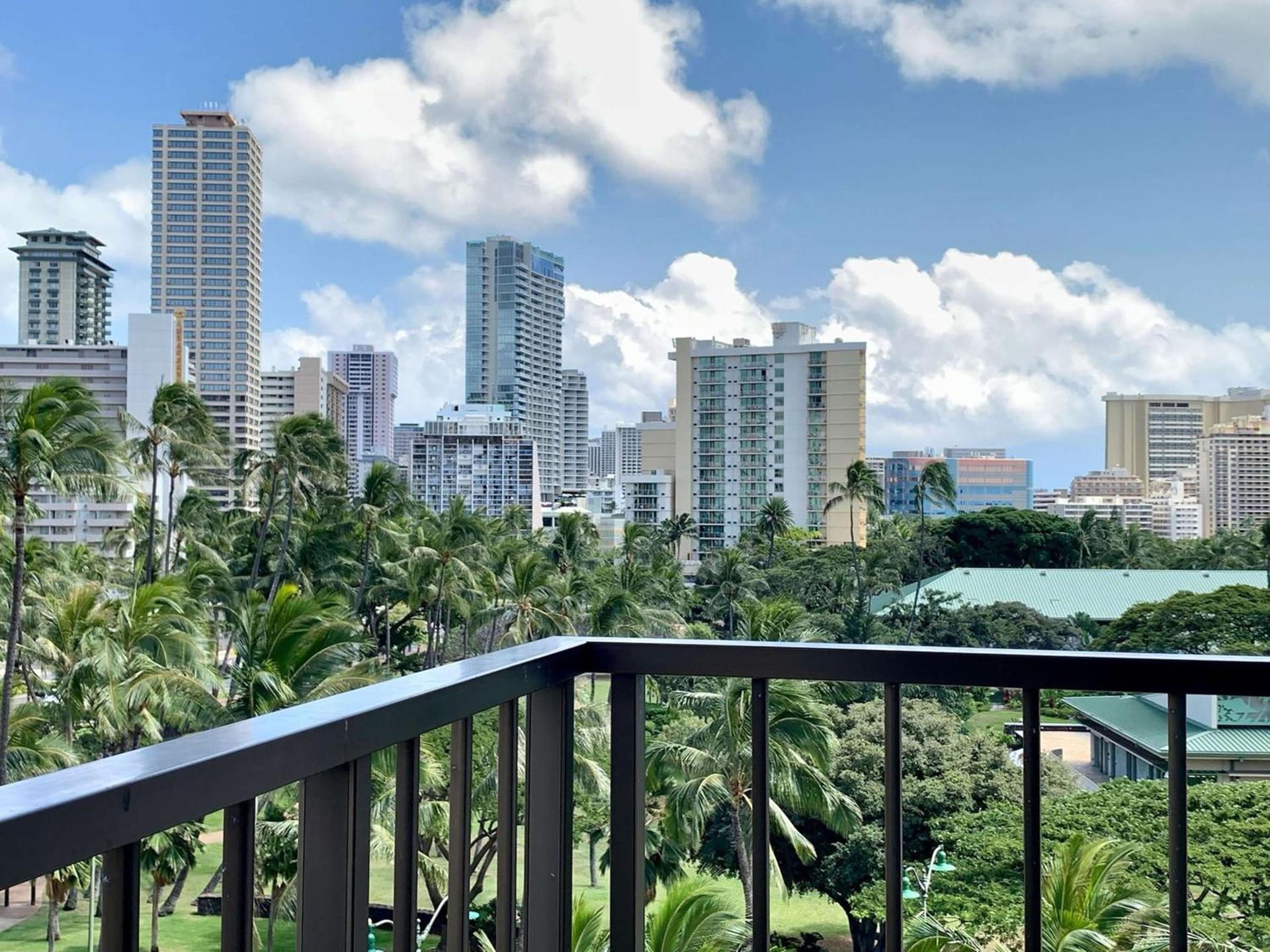 DoubleTree by Hilton Alana - Waikiki Beach photo 6