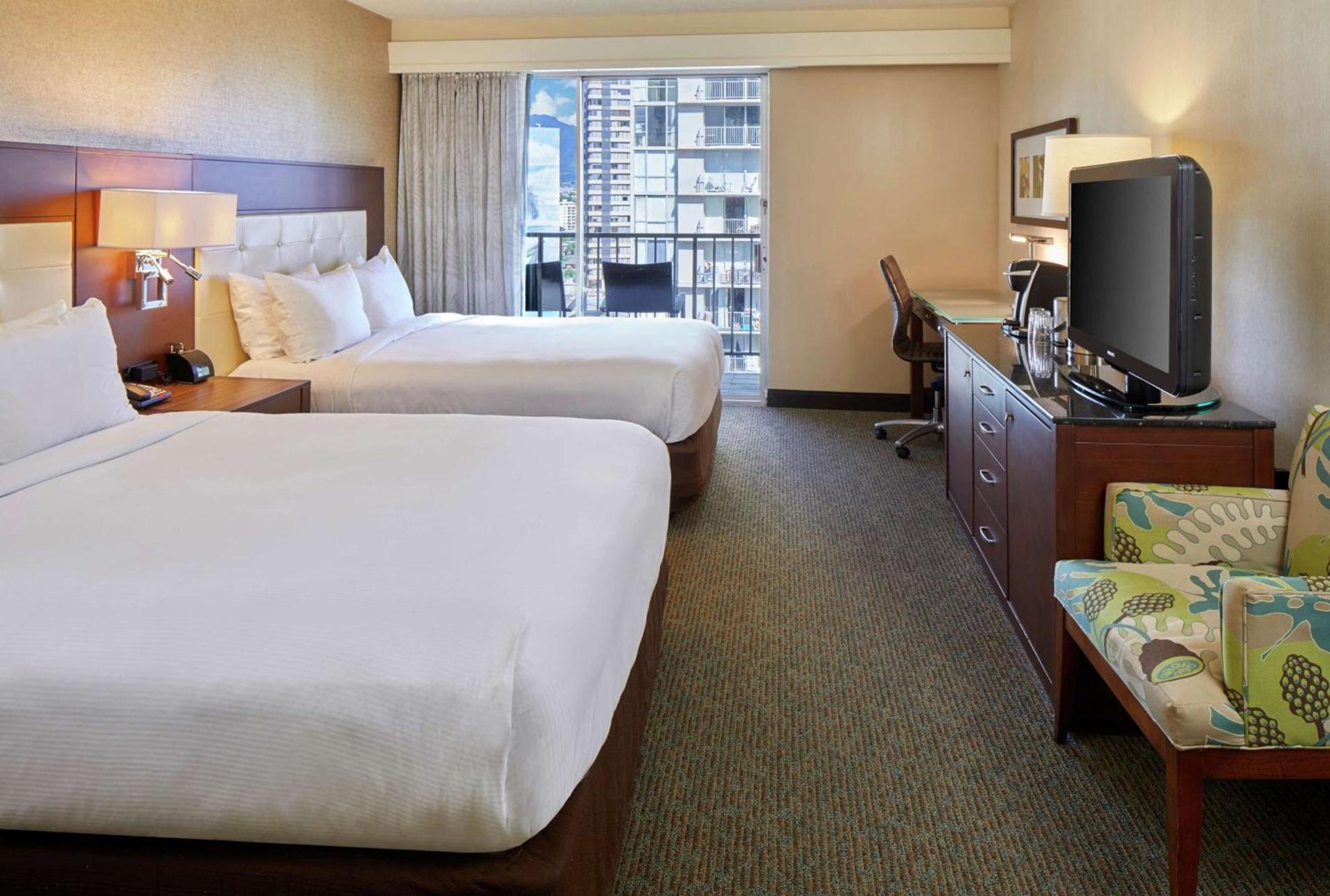 DoubleTree by Hilton Alana - Waikiki Beach photo 14
