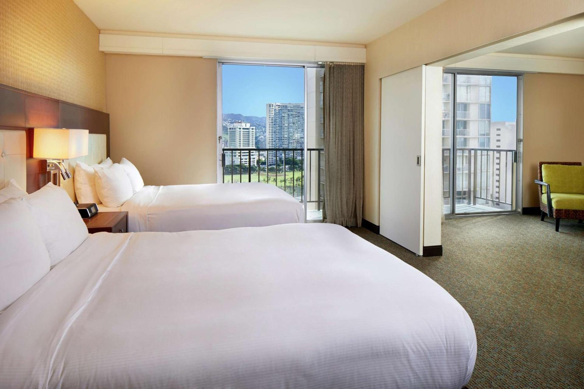 DoubleTree by Hilton Alana - Waikiki Beach photo 20