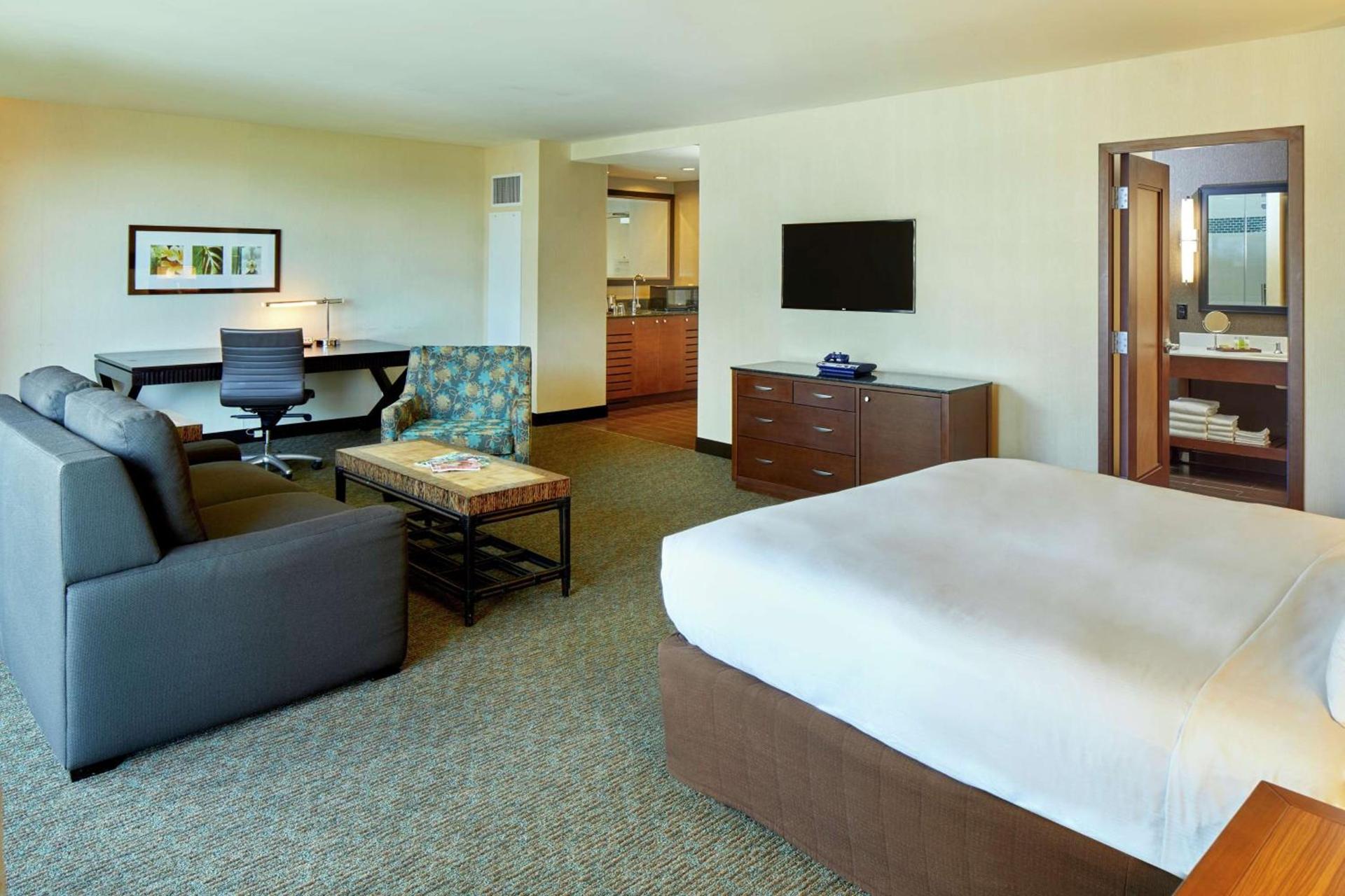 DoubleTree by Hilton Alana - Waikiki Beach photo 21