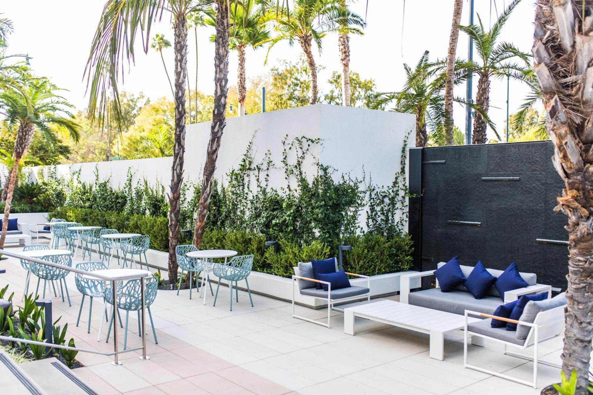 The Beverly Hilton photo 2