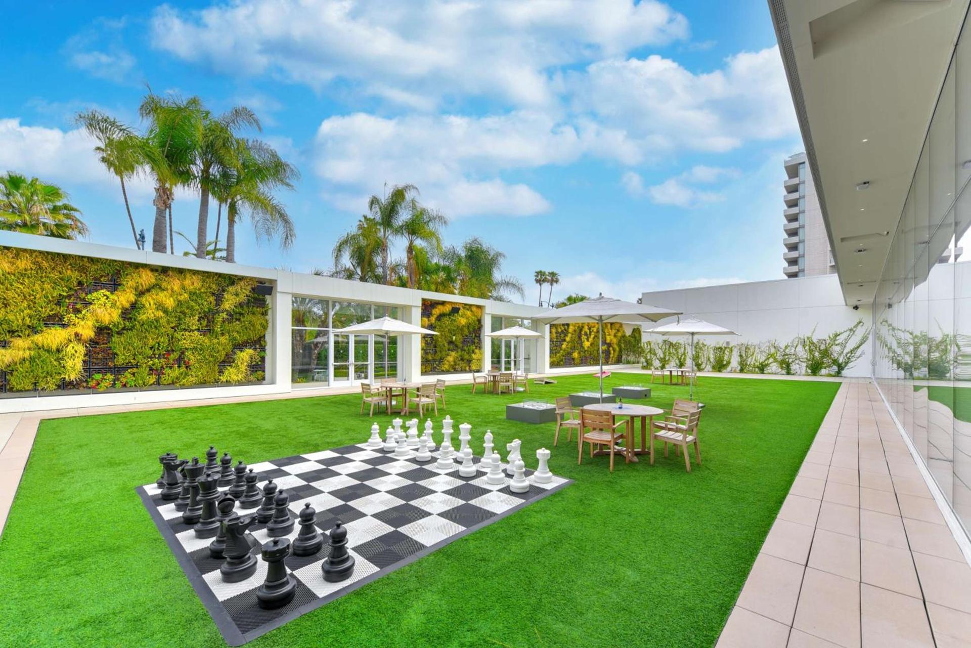 The Beverly Hilton photo 3