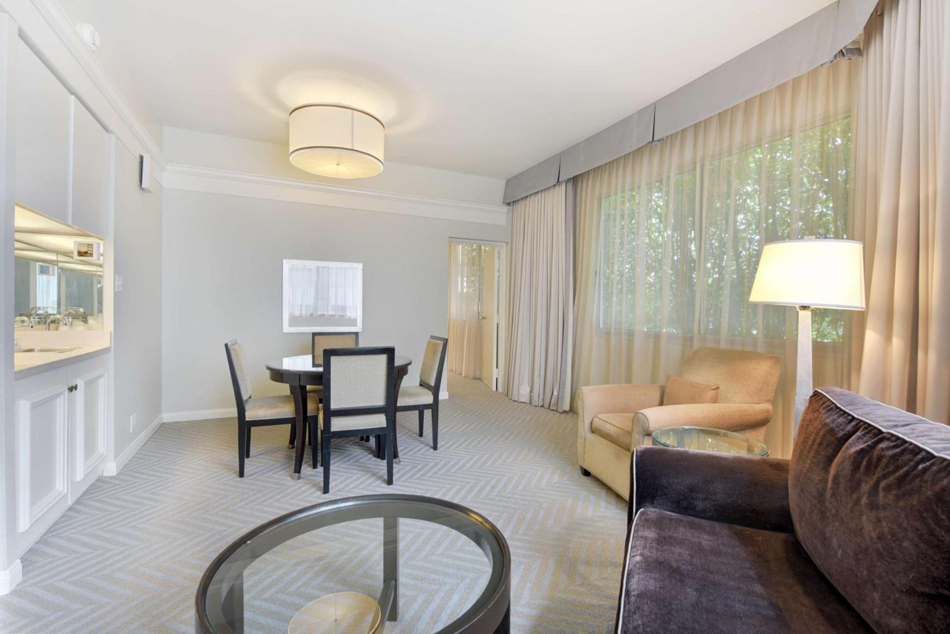 The Beverly Hilton photo 53