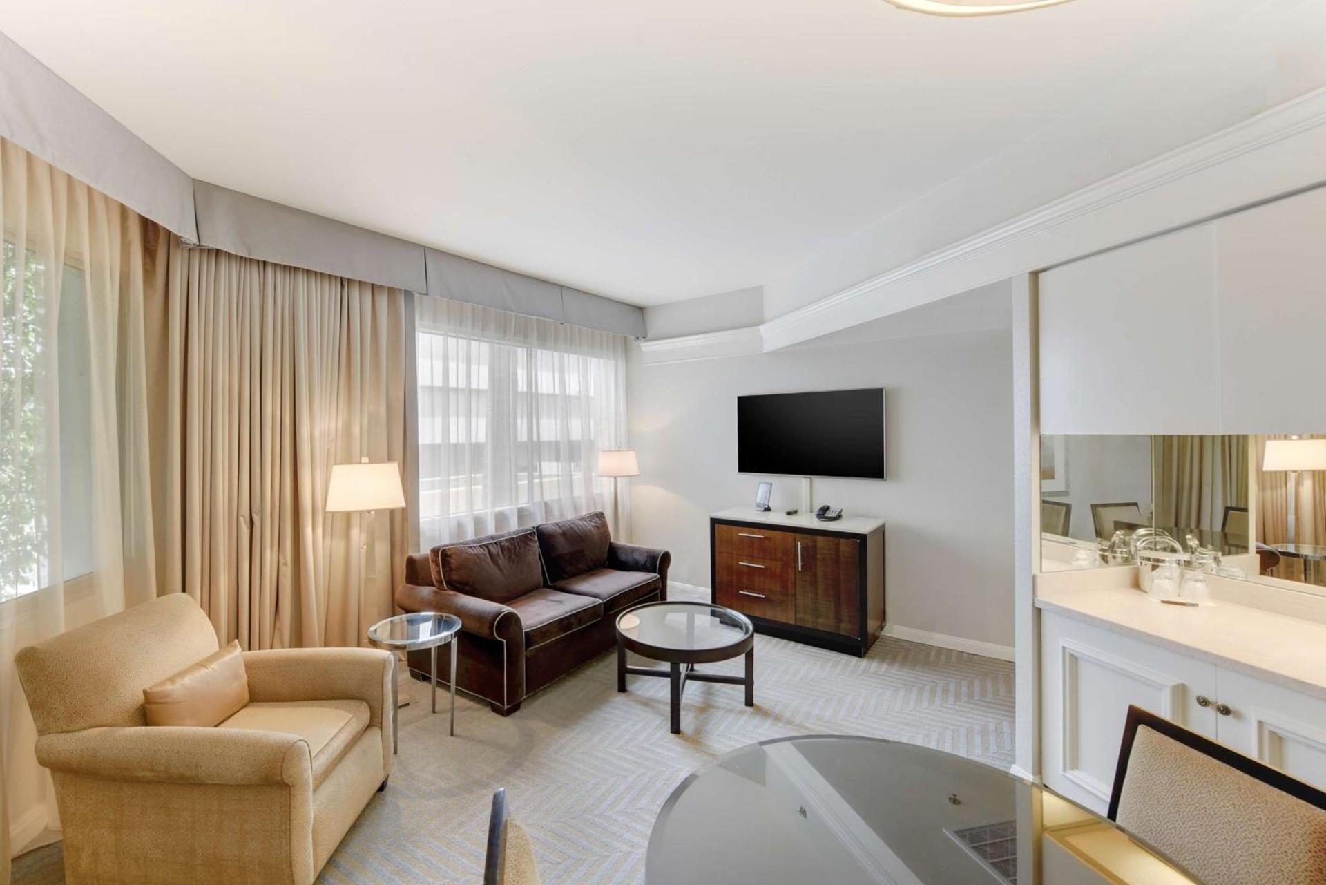 The Beverly Hilton photo 54