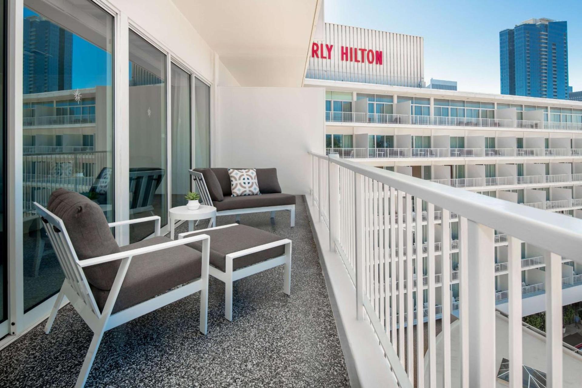 The Beverly Hilton photo 80