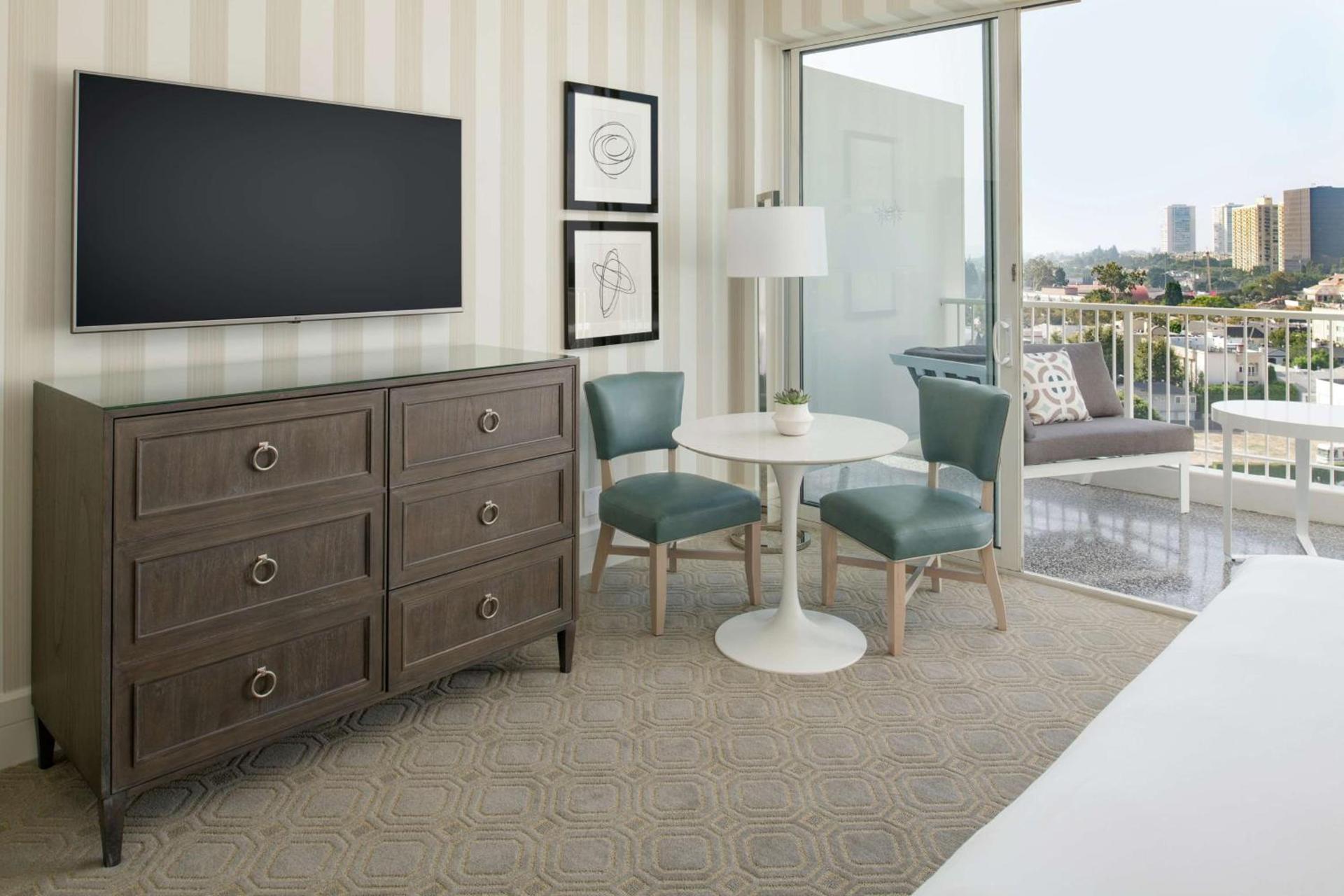 The Beverly Hilton photo 90