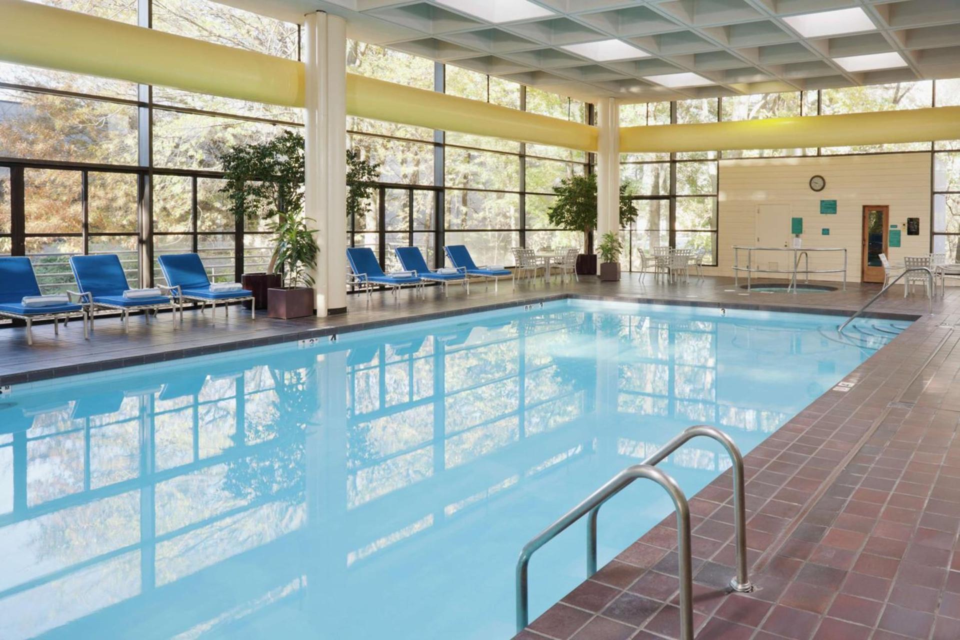 DoubleTree by Hilton Kansas City - Overland Park photo 7