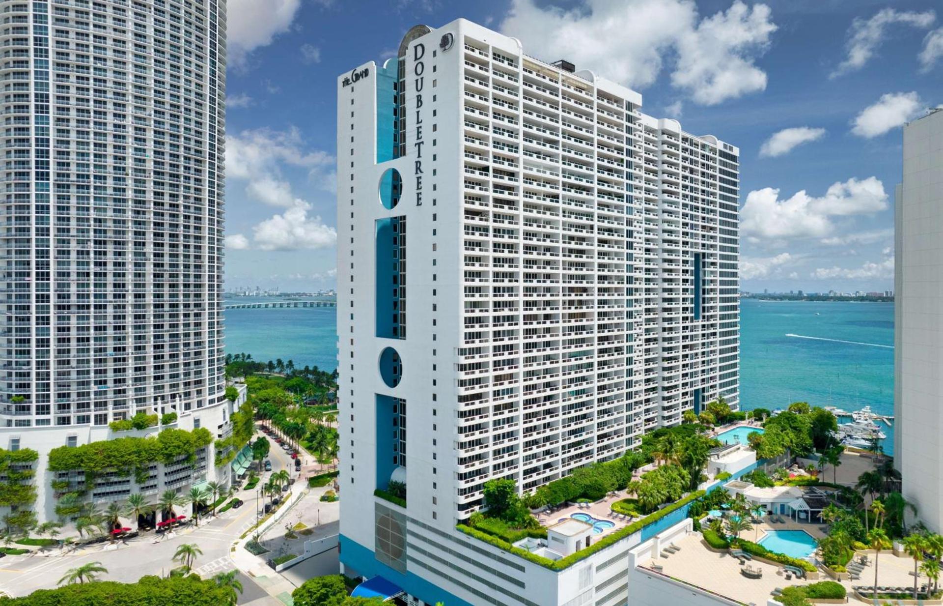 DoubleTree by Hilton Grand Hotel Biscayne Bay photo 1