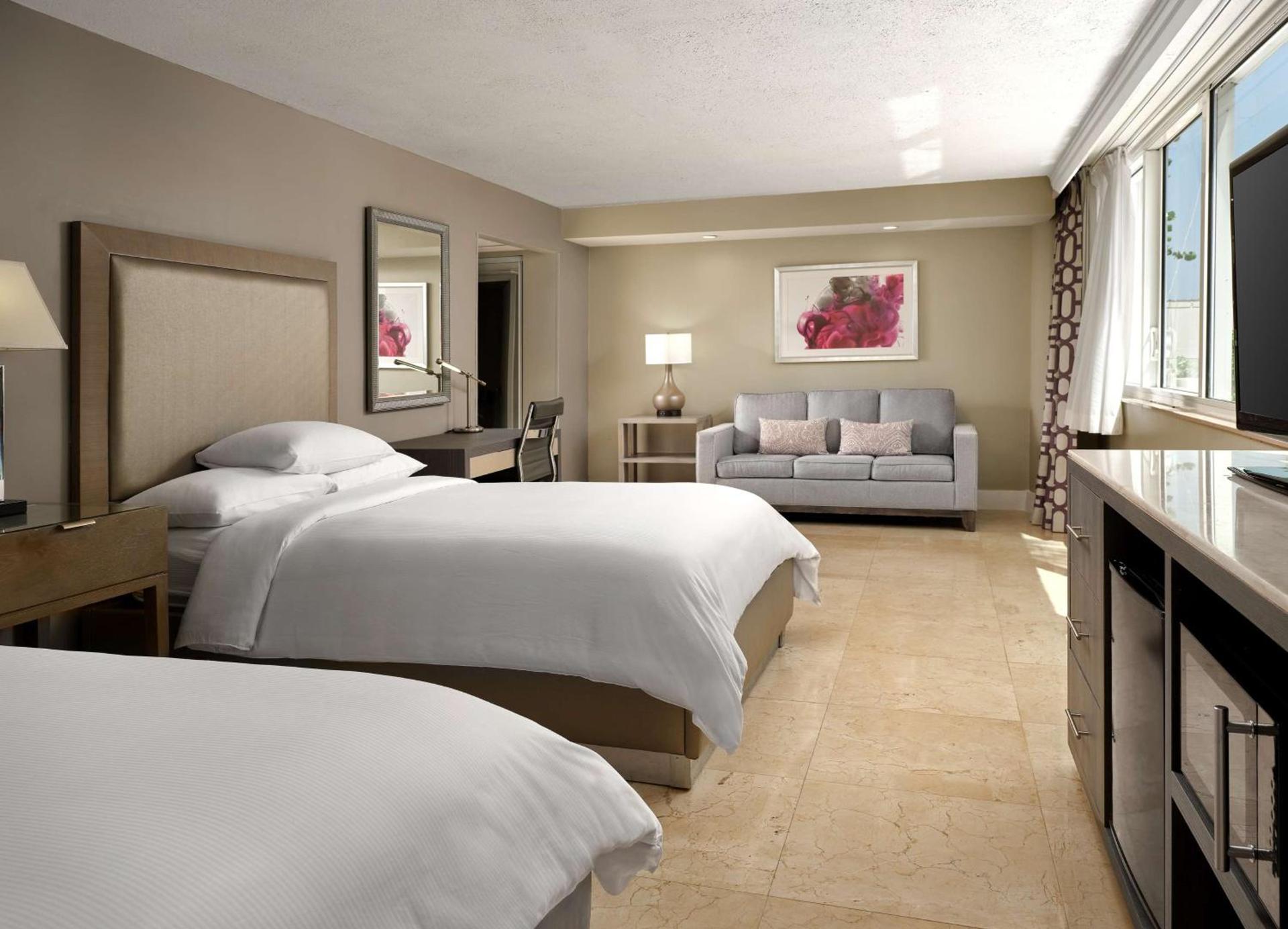 DoubleTree by Hilton Grand Hotel Biscayne Bay photo 23