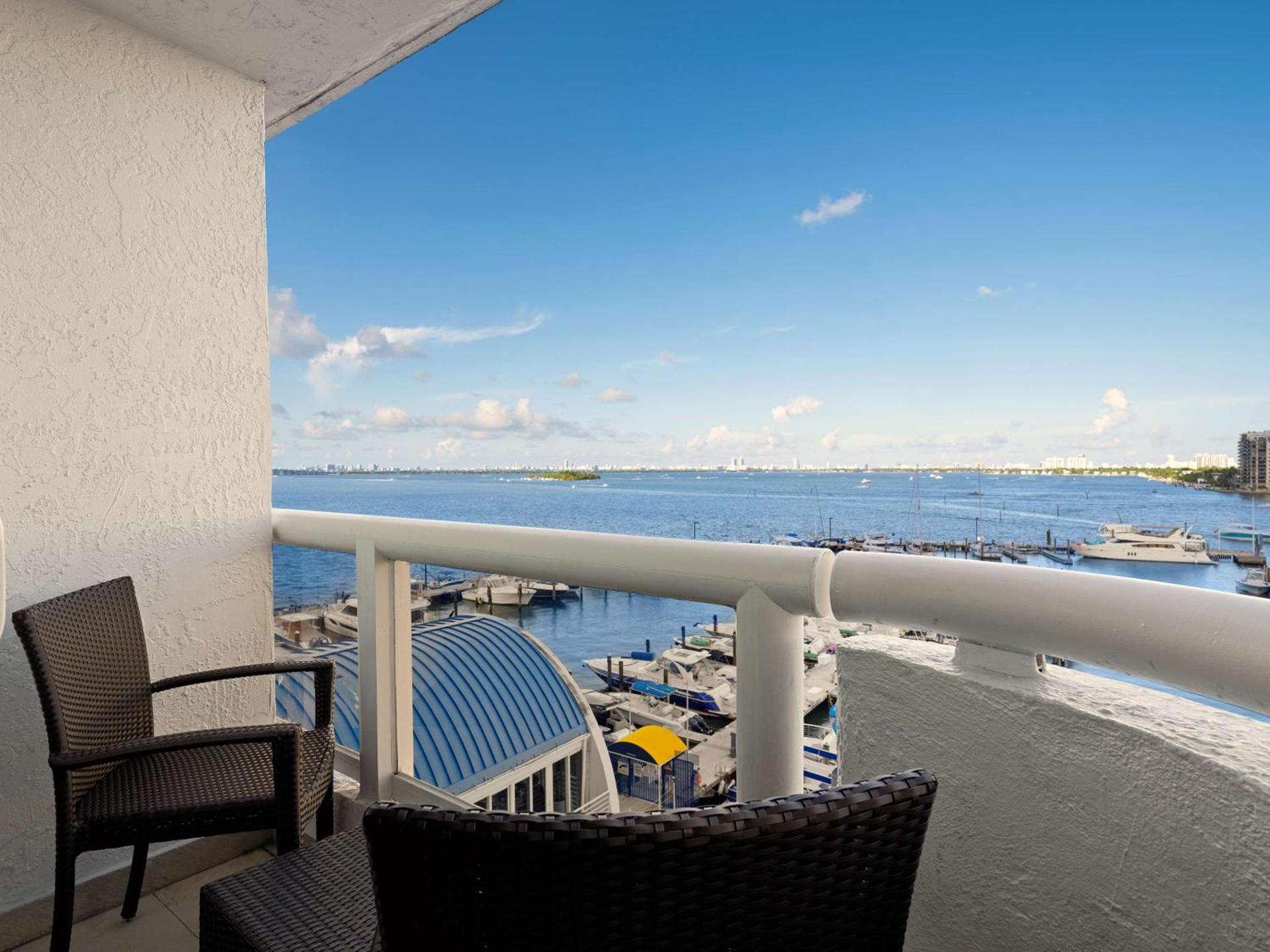 DoubleTree by Hilton Grand Hotel Biscayne Bay photo 29