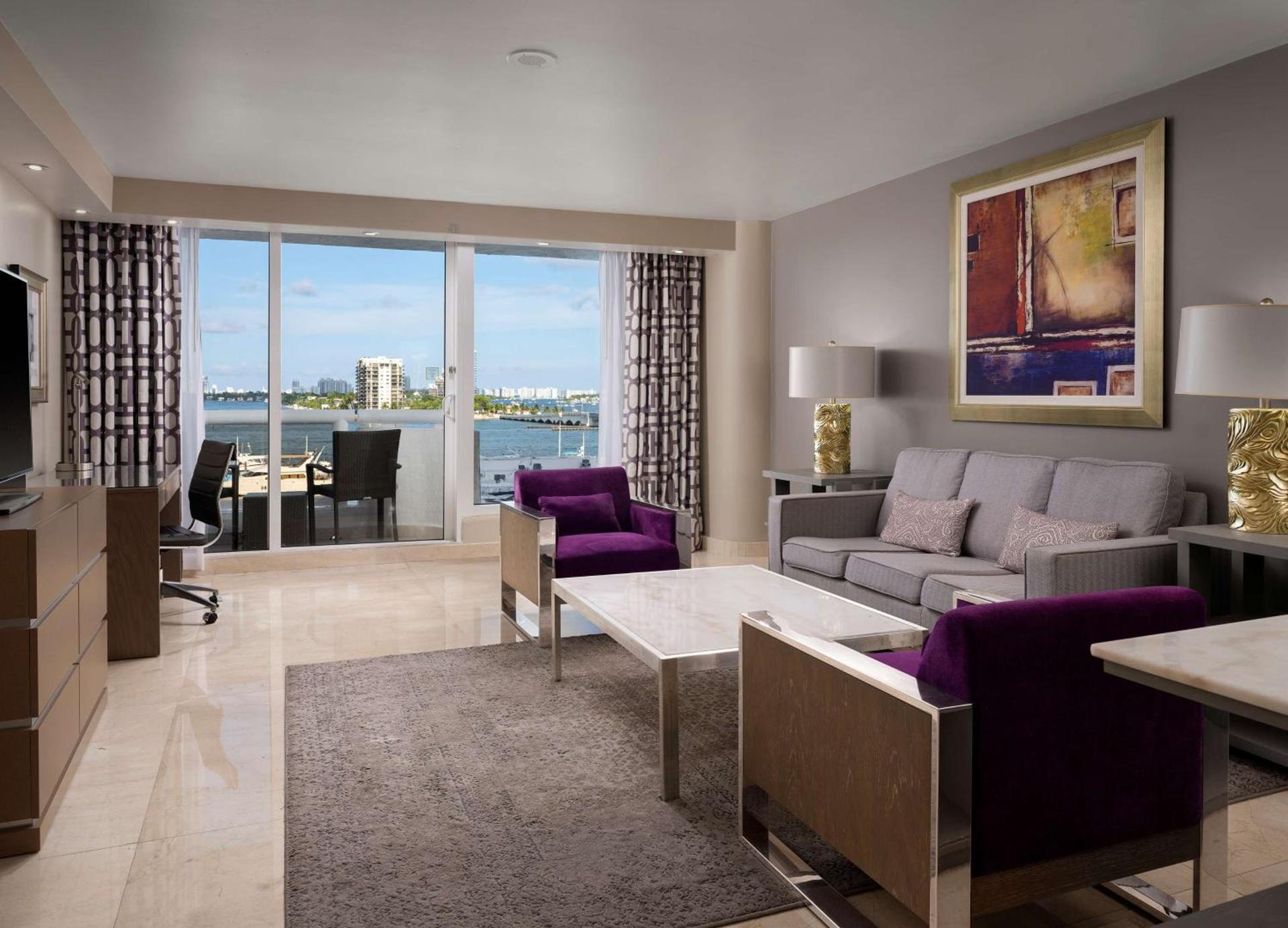 DoubleTree by Hilton Grand Hotel Biscayne Bay photo 31