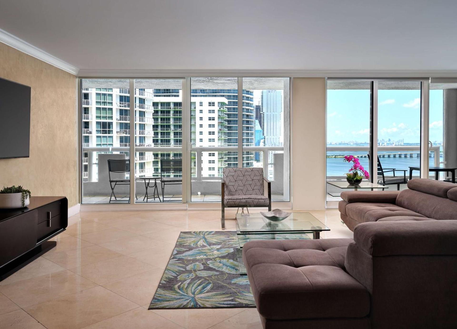 DoubleTree by Hilton Grand Hotel Biscayne Bay photo 33