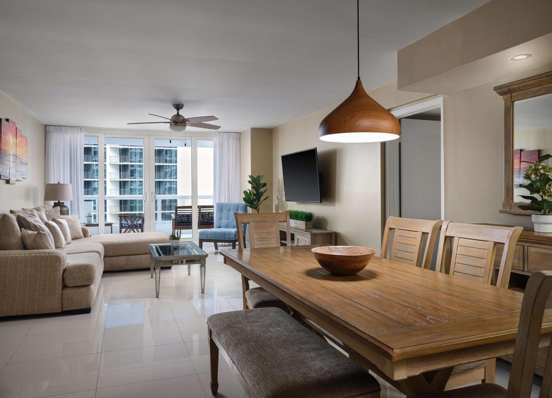 DoubleTree by Hilton Grand Hotel Biscayne Bay photo 35