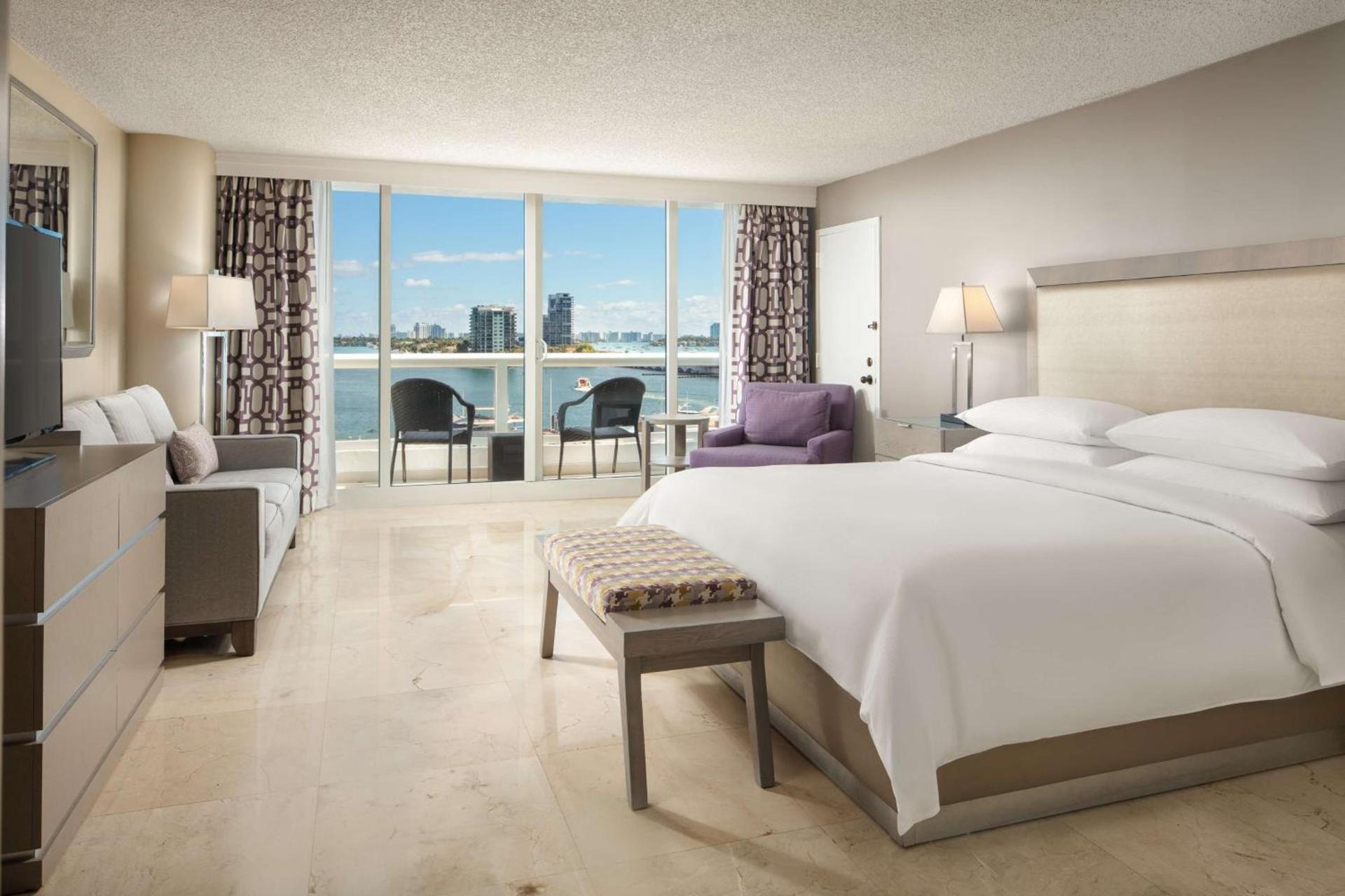 DoubleTree by Hilton Grand Hotel Biscayne Bay photo 39