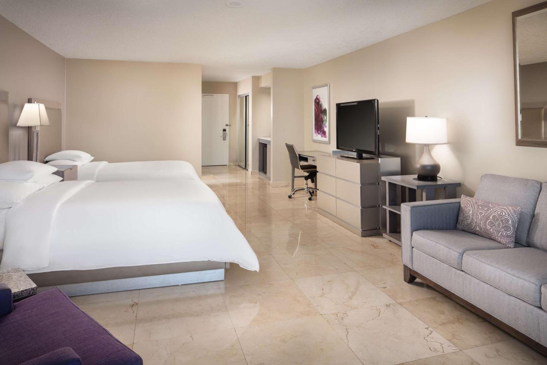 DoubleTree by Hilton Grand Hotel Biscayne Bay photo 49