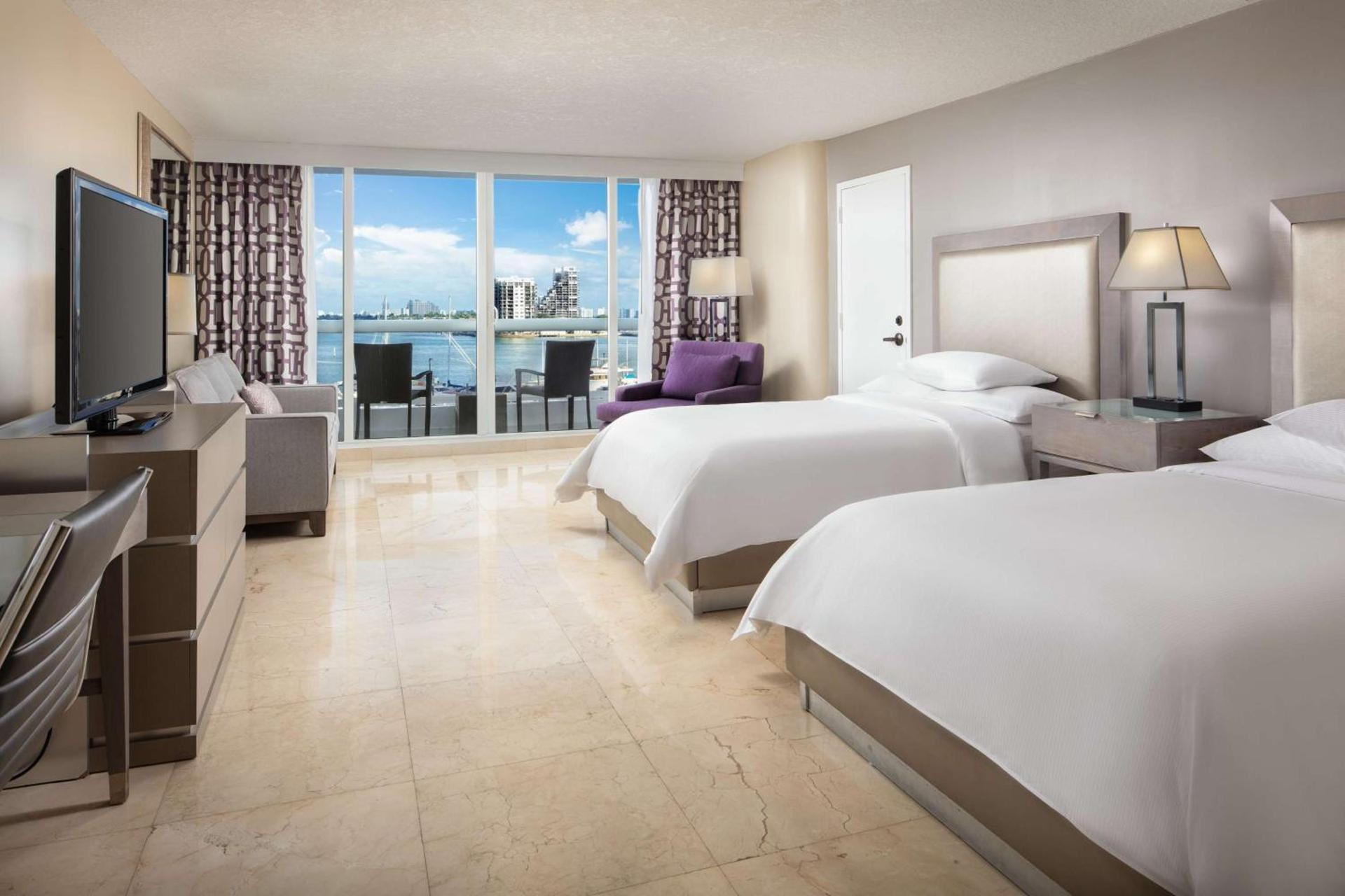 DoubleTree by Hilton Grand Hotel Biscayne Bay photo 51