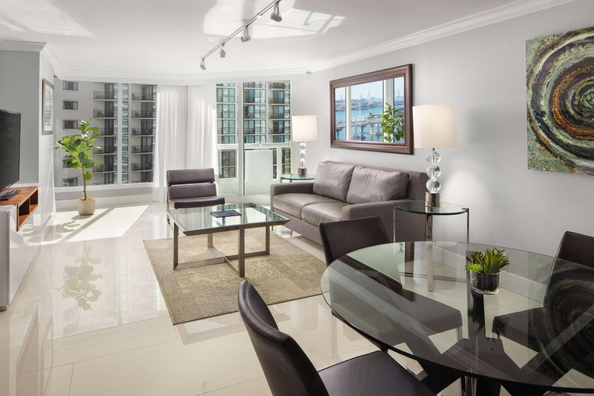 DoubleTree by Hilton Grand Hotel Biscayne Bay photo 52