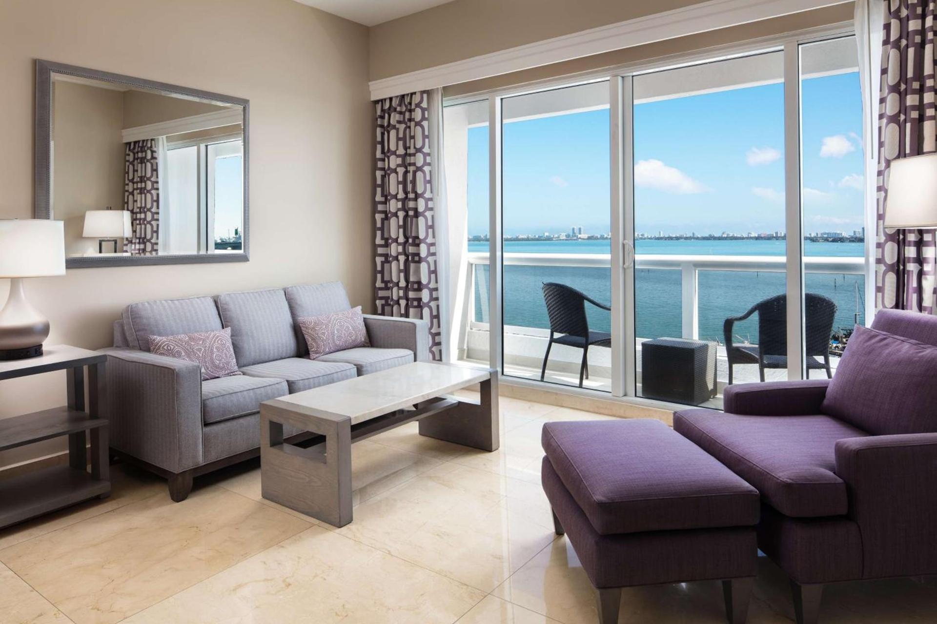 DoubleTree by Hilton Grand Hotel Biscayne Bay photo 53