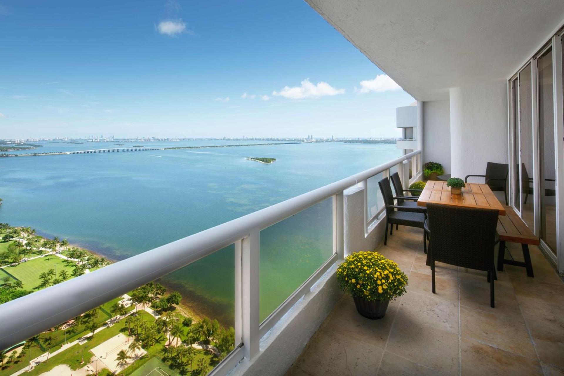 DoubleTree by Hilton Grand Hotel Biscayne Bay photo 58