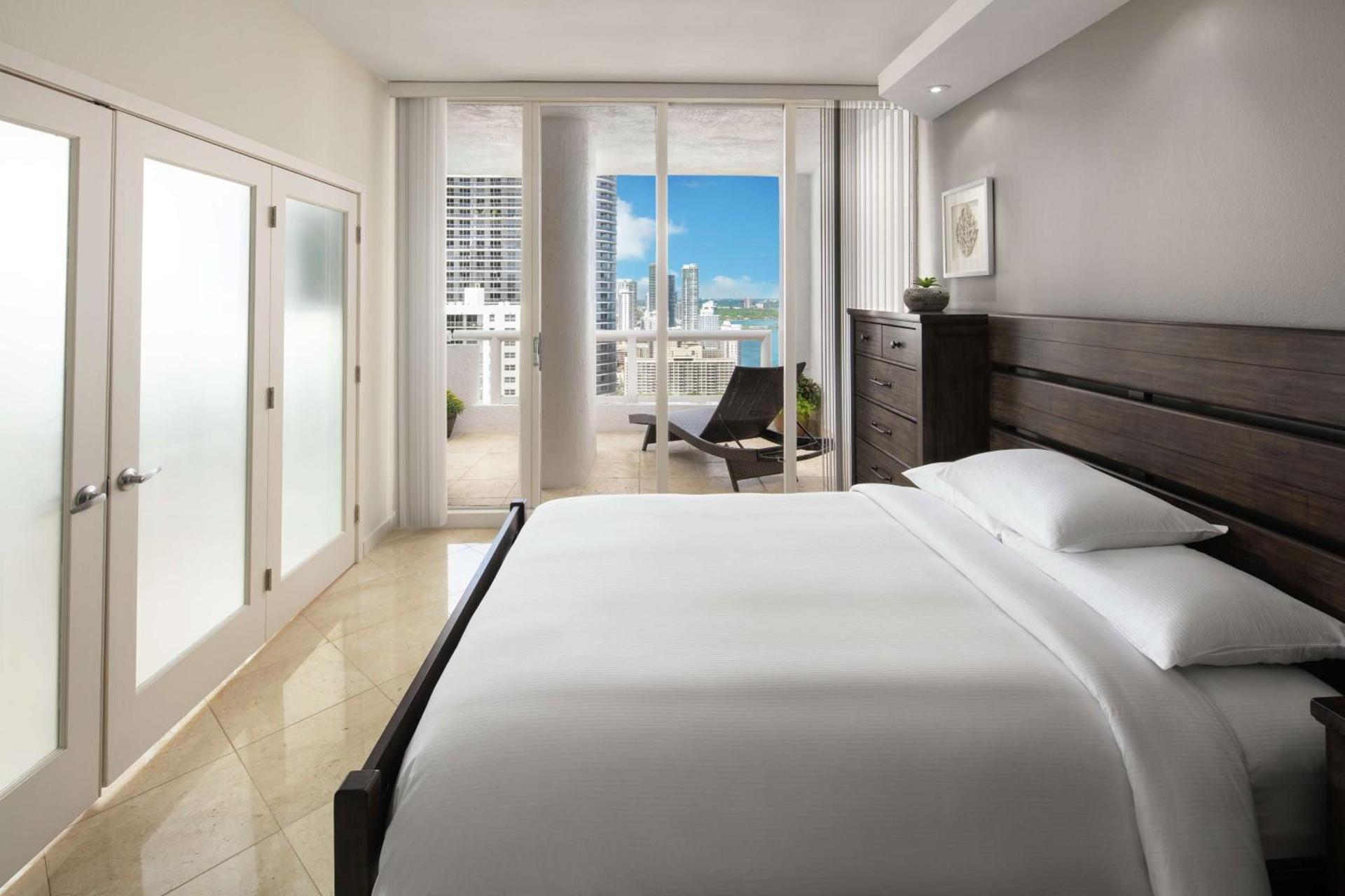DoubleTree by Hilton Grand Hotel Biscayne Bay photo 59