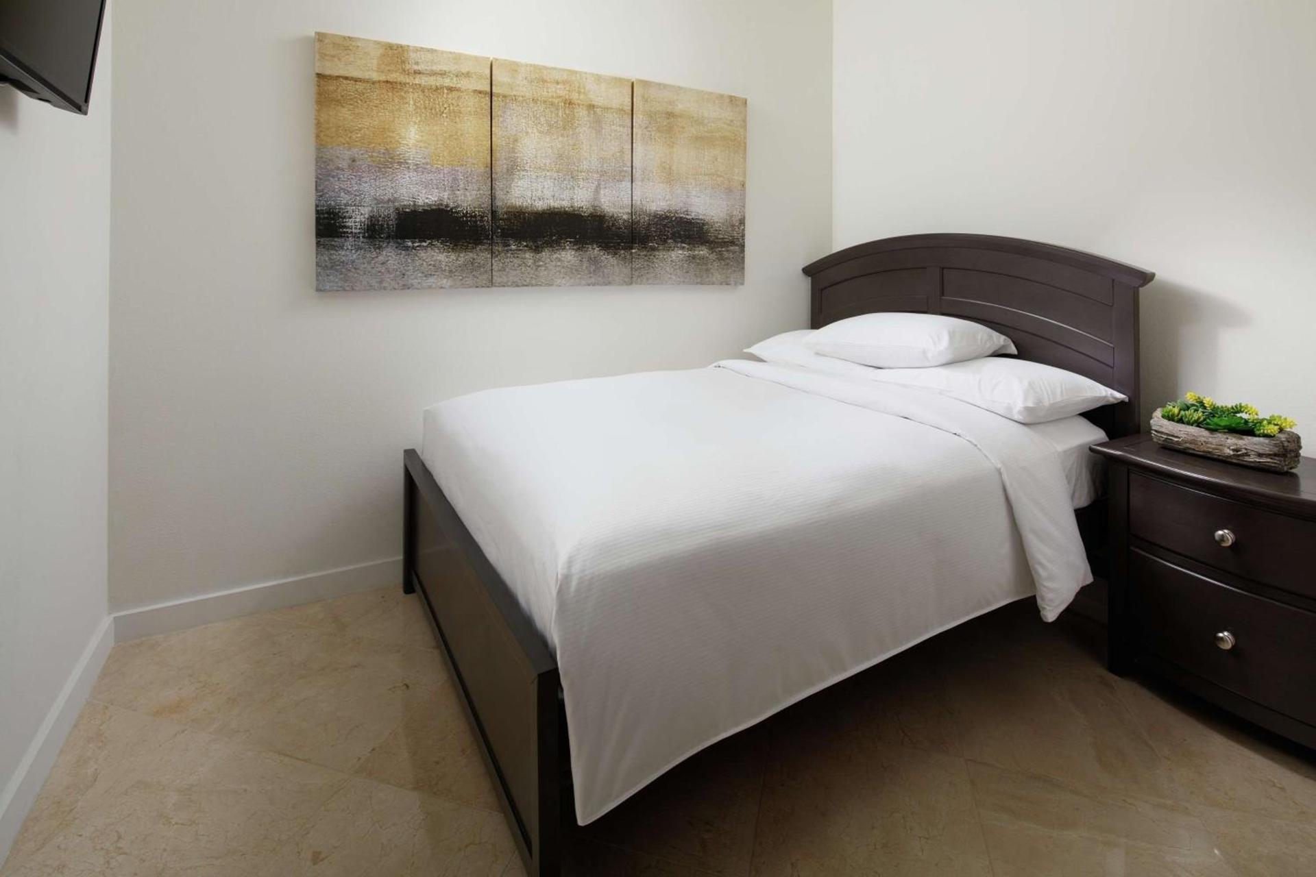 DoubleTree by Hilton Grand Hotel Biscayne Bay photo 60