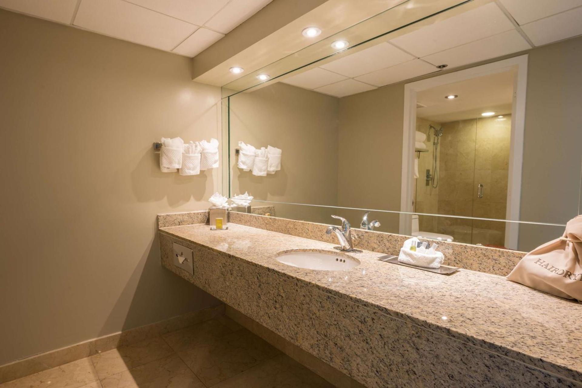 DoubleTree by Hilton Grand Hotel Biscayne Bay photo 68