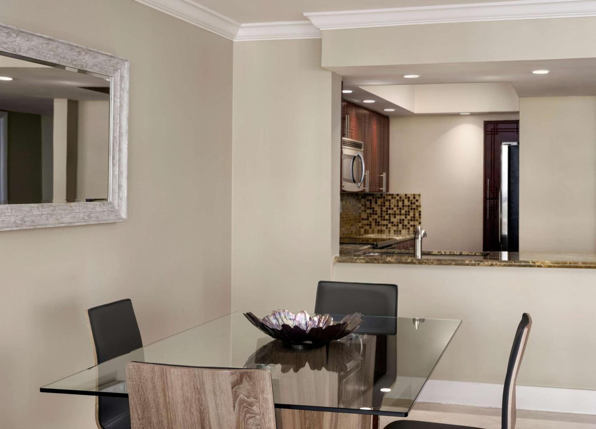 DoubleTree by Hilton Grand Hotel Biscayne Bay photo 92