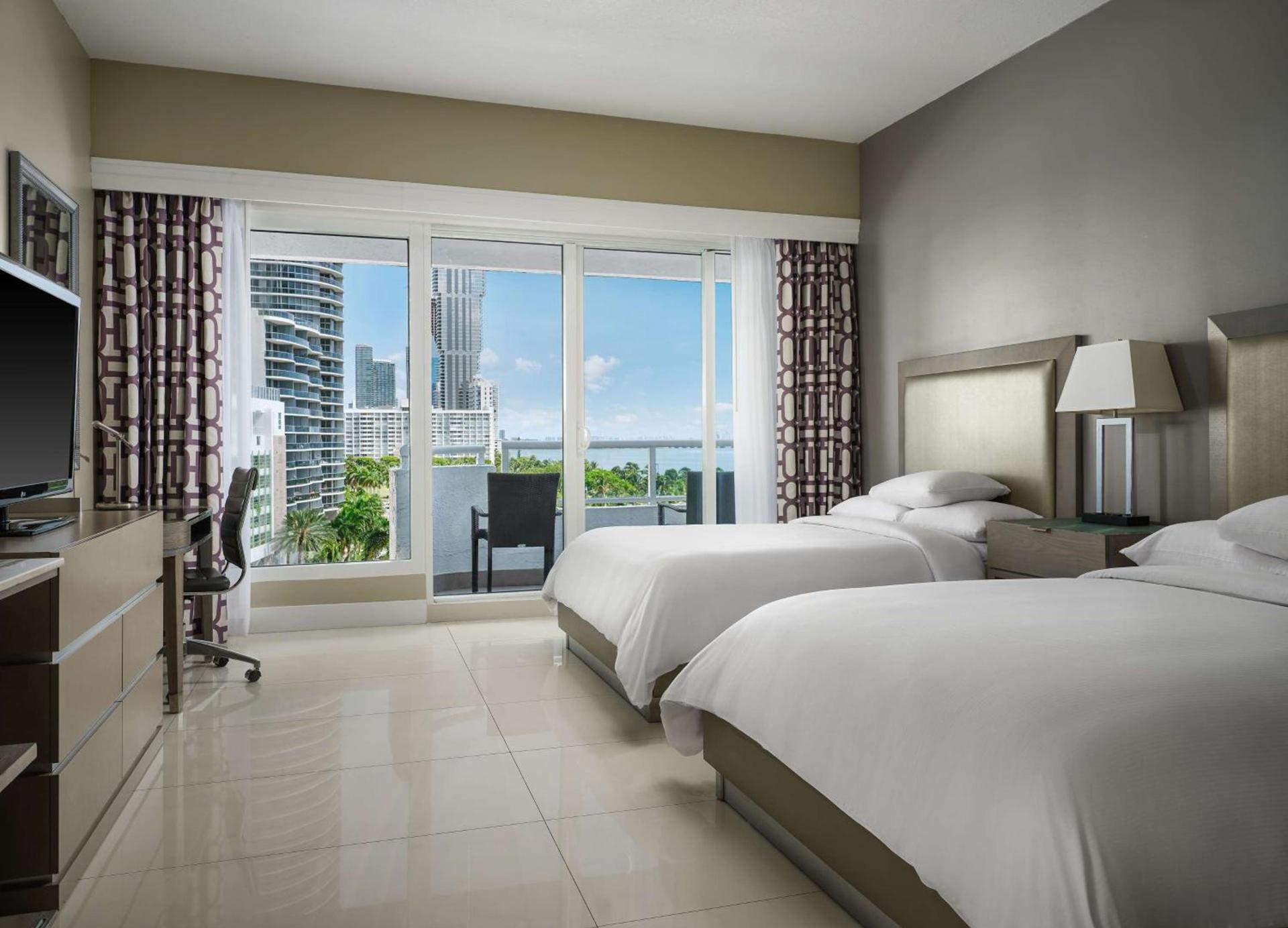 DoubleTree by Hilton Grand Hotel Biscayne Bay photo 99