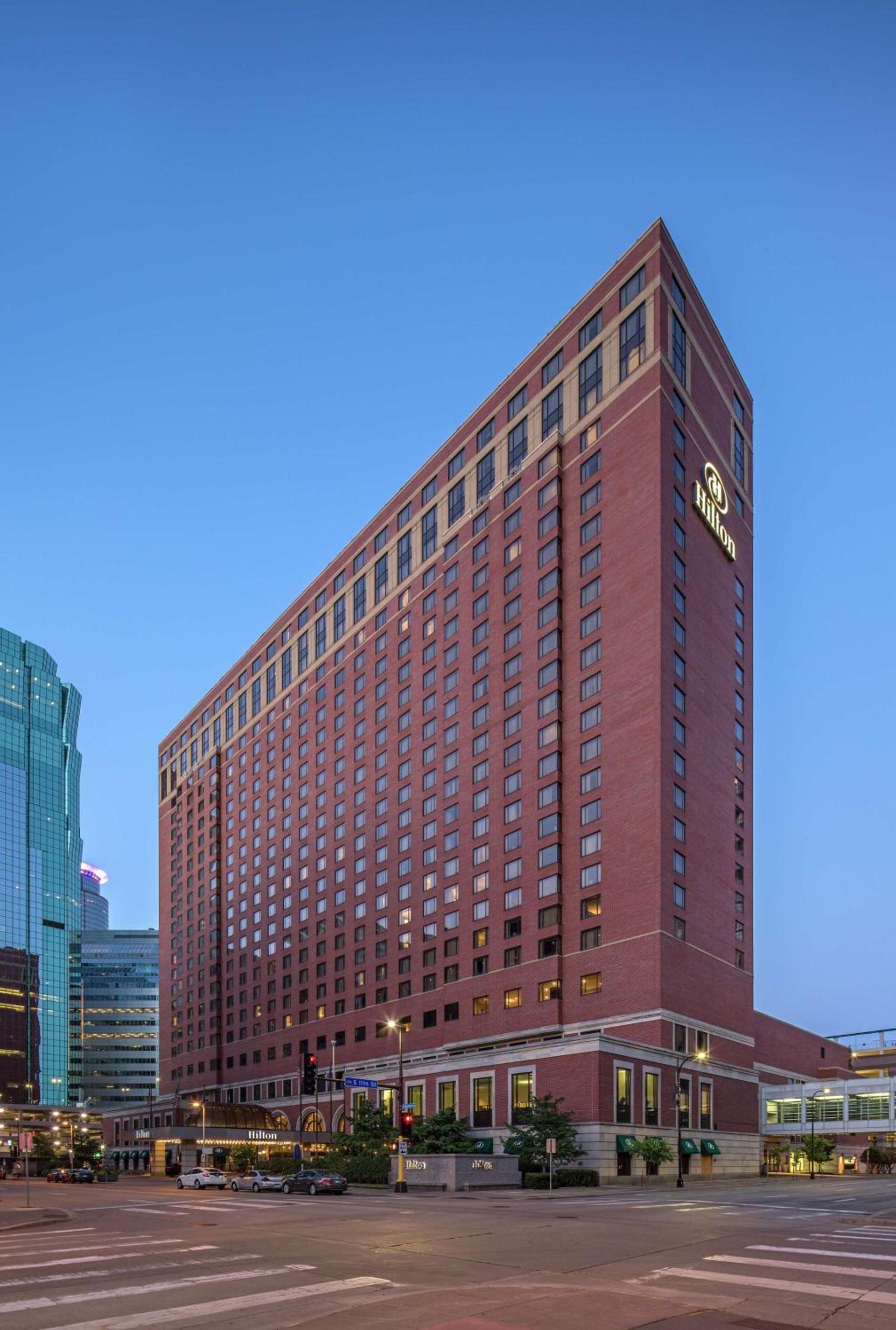Hilton Minneapolis photo 4