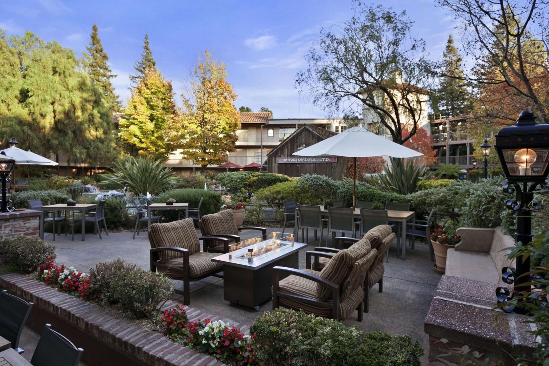 Casa Mani Resort Napa Valley, Curio Collection By Hilton photo 4