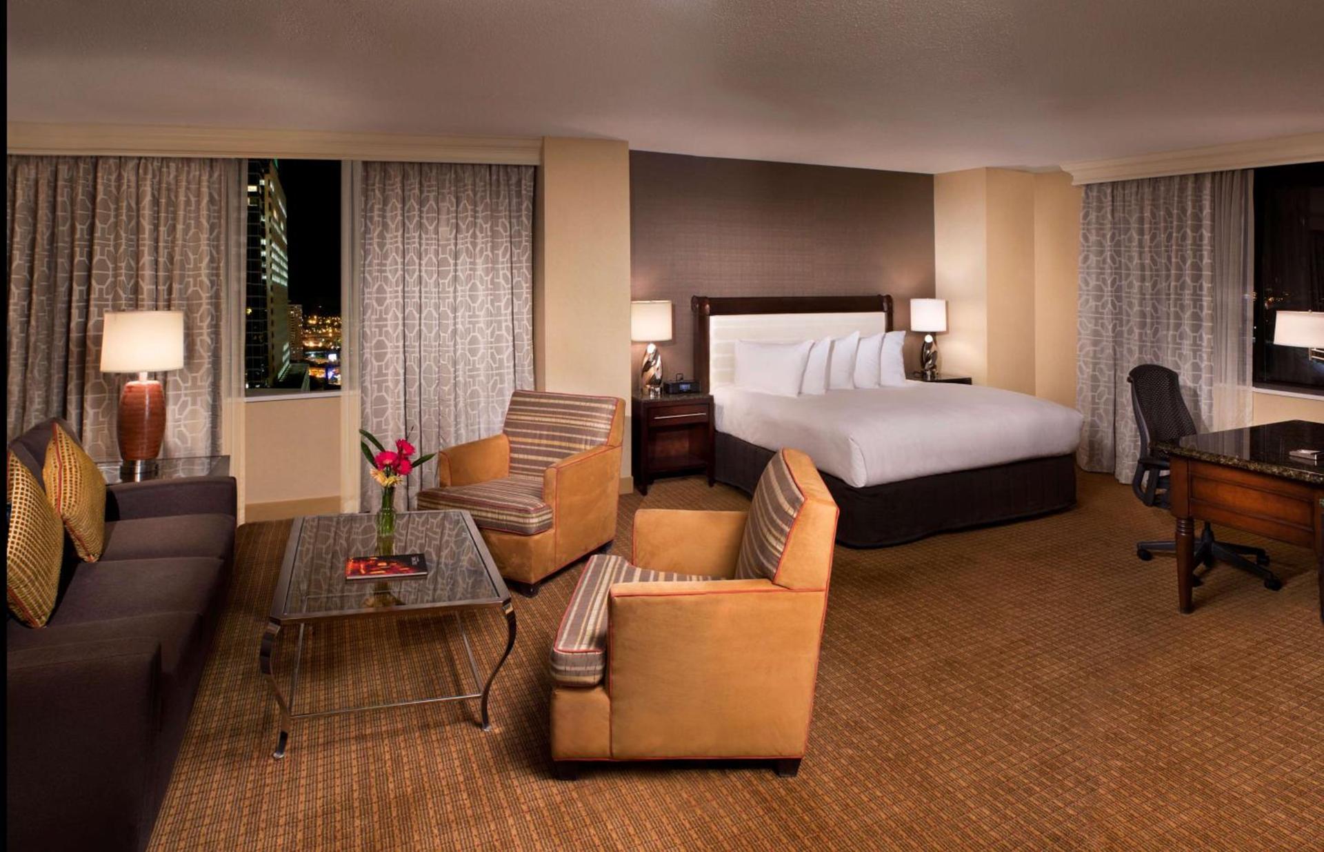 Hilton Minneapolis photo 38