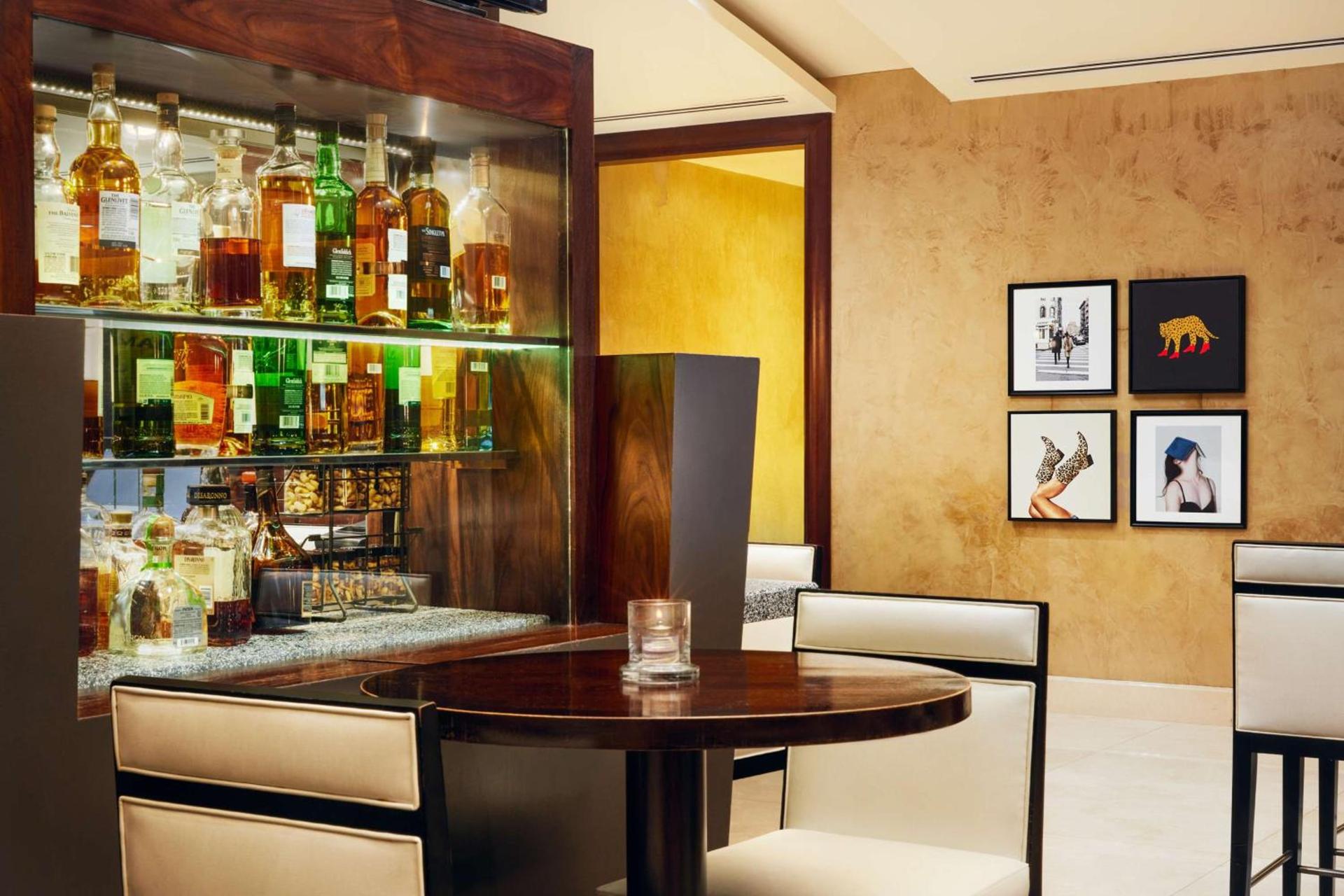Hilton New York Times Square photo 7