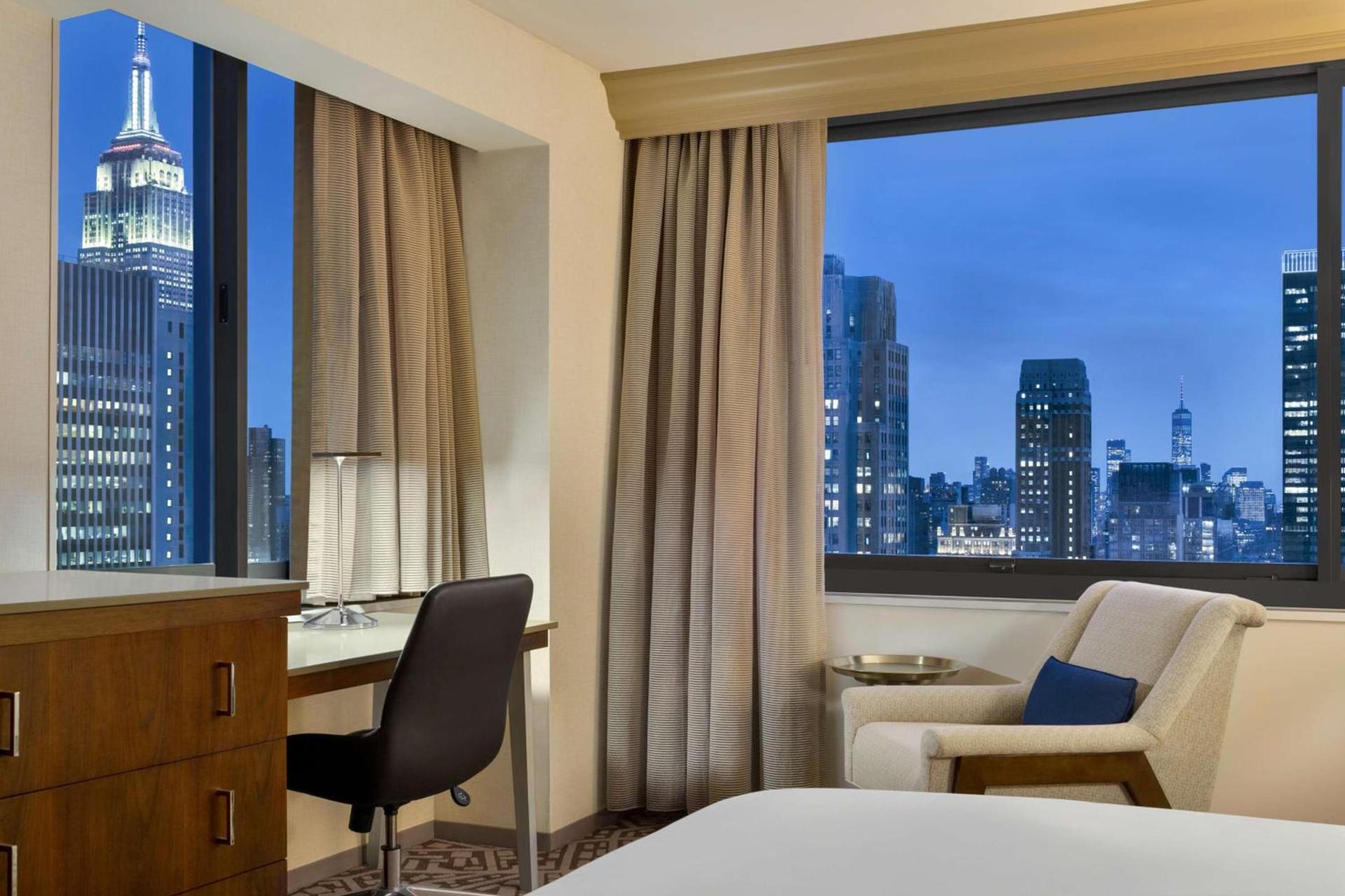 Hilton New York Times Square photo 29