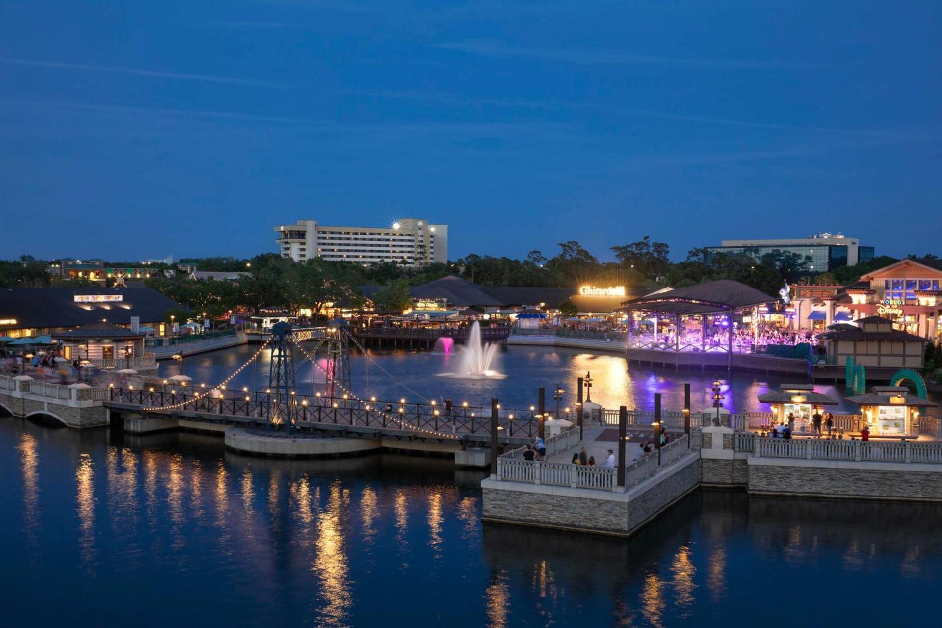 Hilton Orlando Lake Buena Vista - Disney Springs™ Area photo 3
